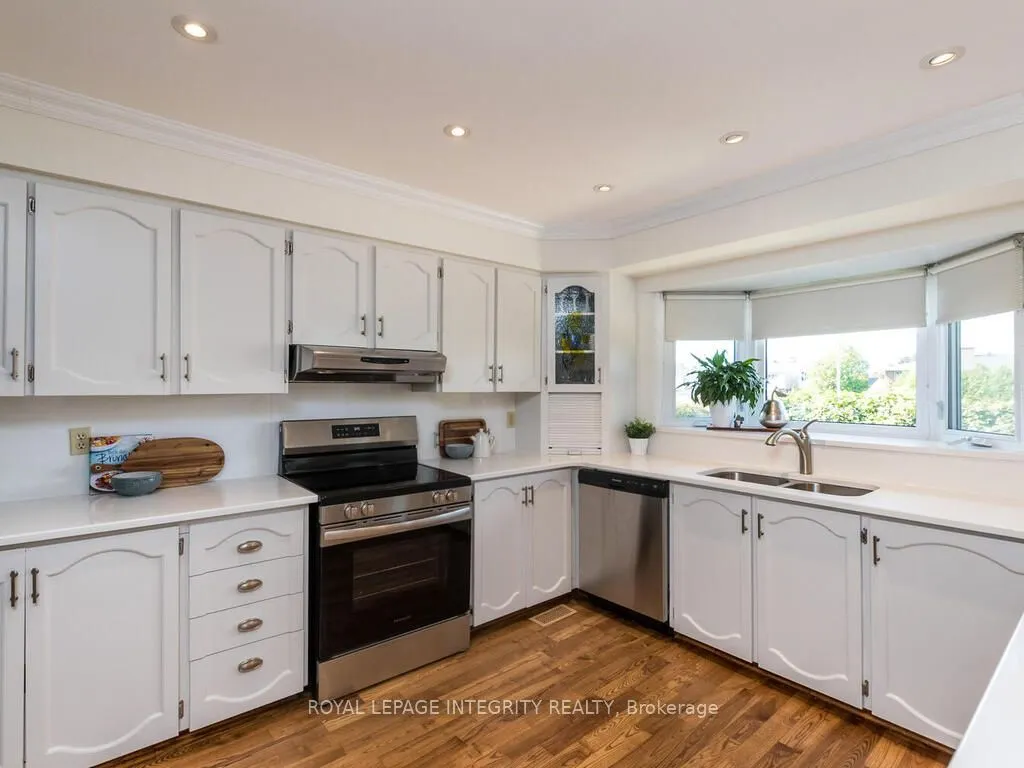 17 Arbuckle Crescent