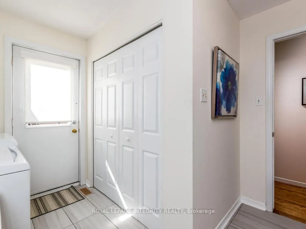 17 Arbuckle Crescent