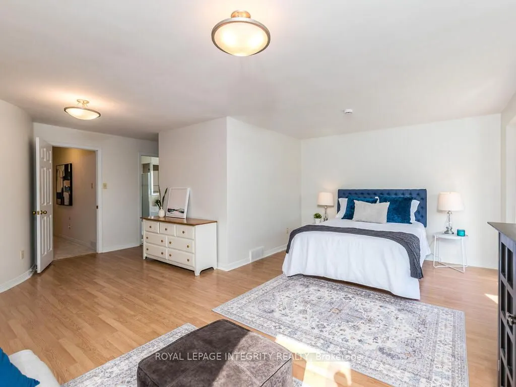 17 Arbuckle Crescent