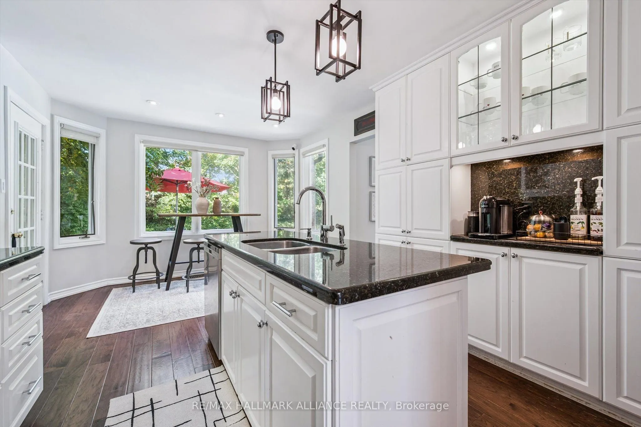 6 Coachman Crescent