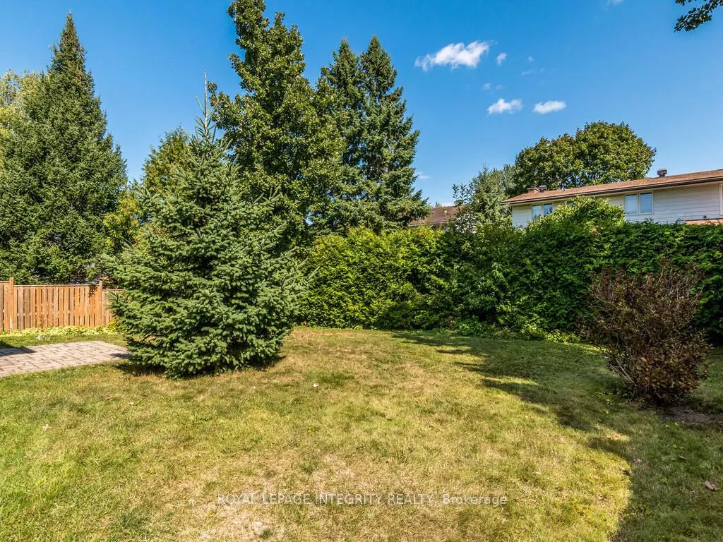 2150 Dutton Crescent