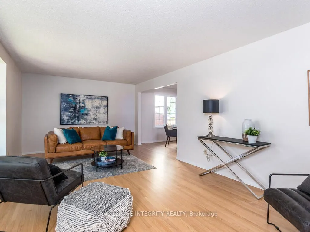 2150 Dutton Crescent