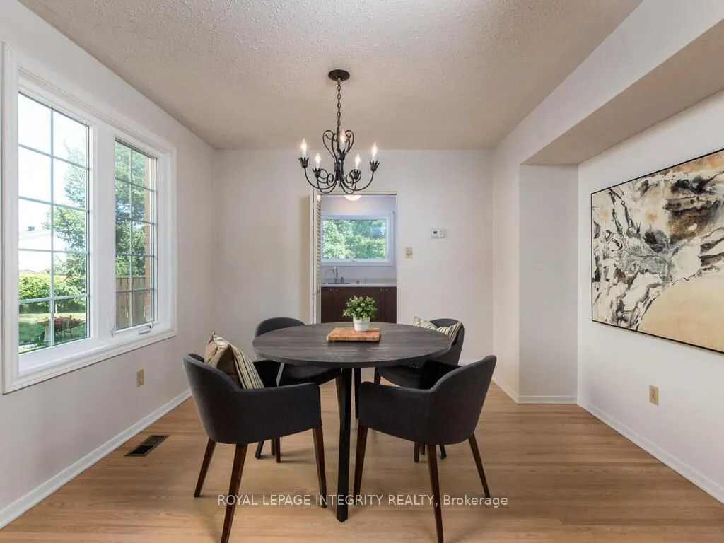 2150 Dutton Crescent