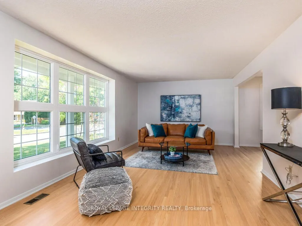 2150 Dutton Crescent