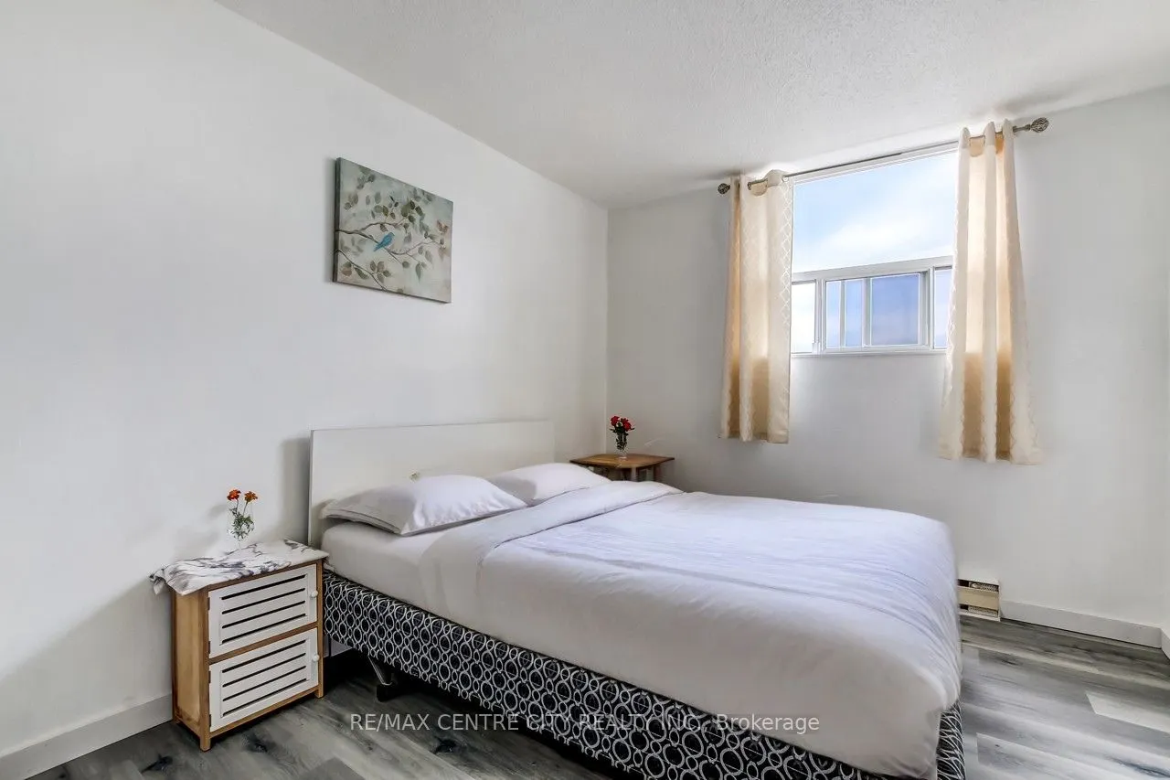 1103 JALNA Boulevard, #606