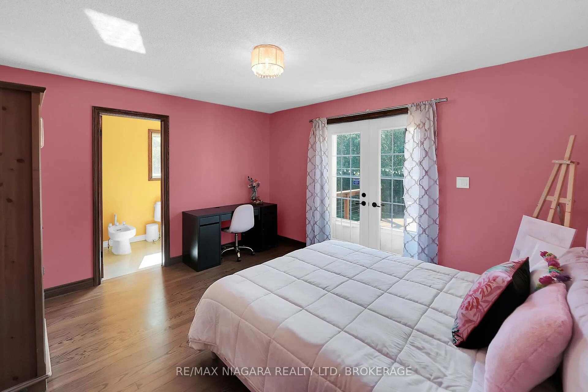 5 Lucerne Place