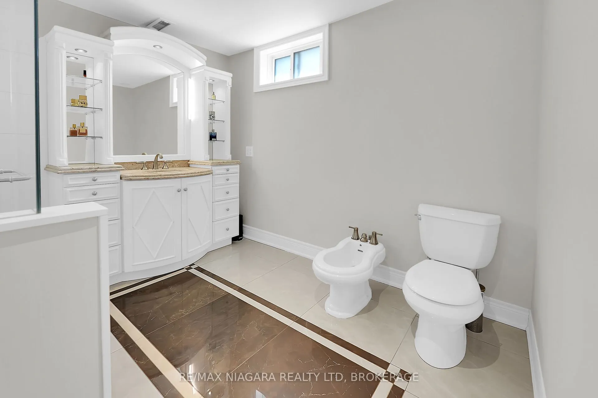 5 Lucerne Place
