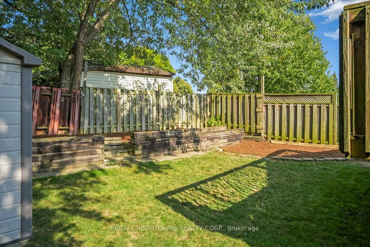 85 Birchcliffe Crescent