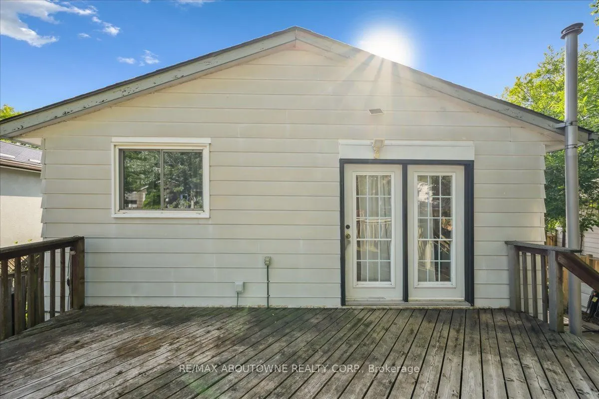 85 Birchcliffe Crescent