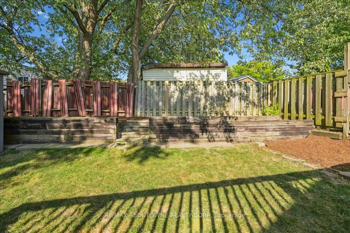 85 Birchcliffe Crescent