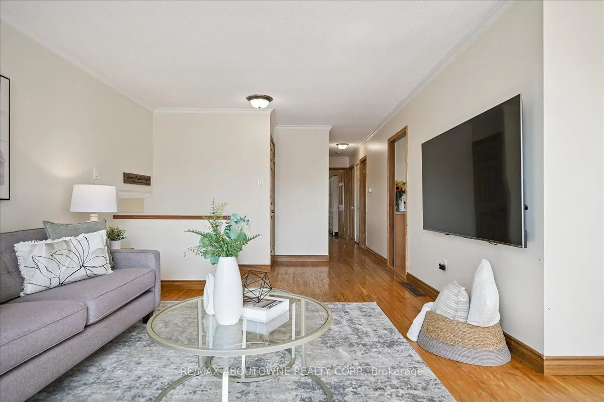 85 Birchcliffe Crescent