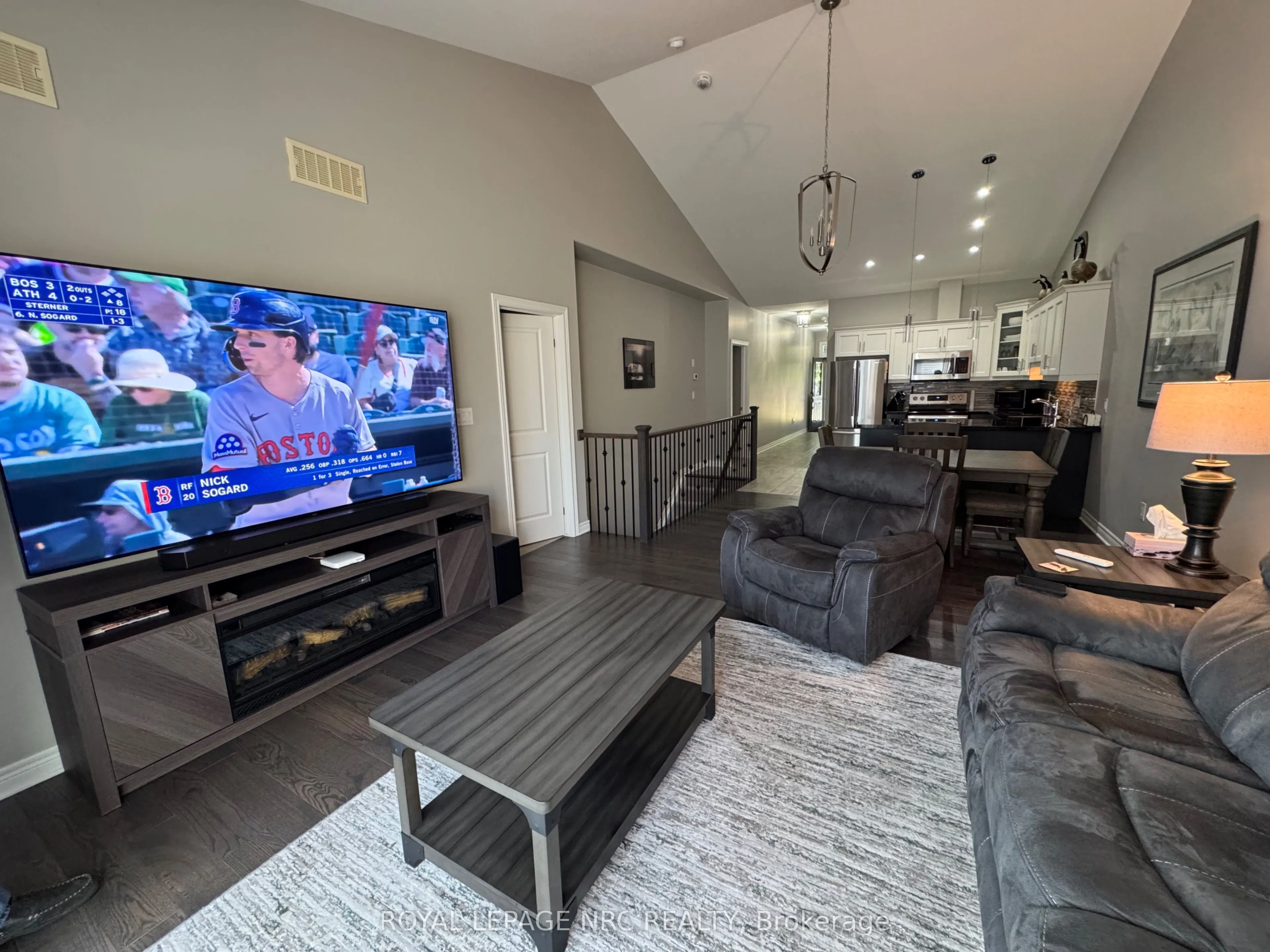 5490 Prince Edward Avenue, #7