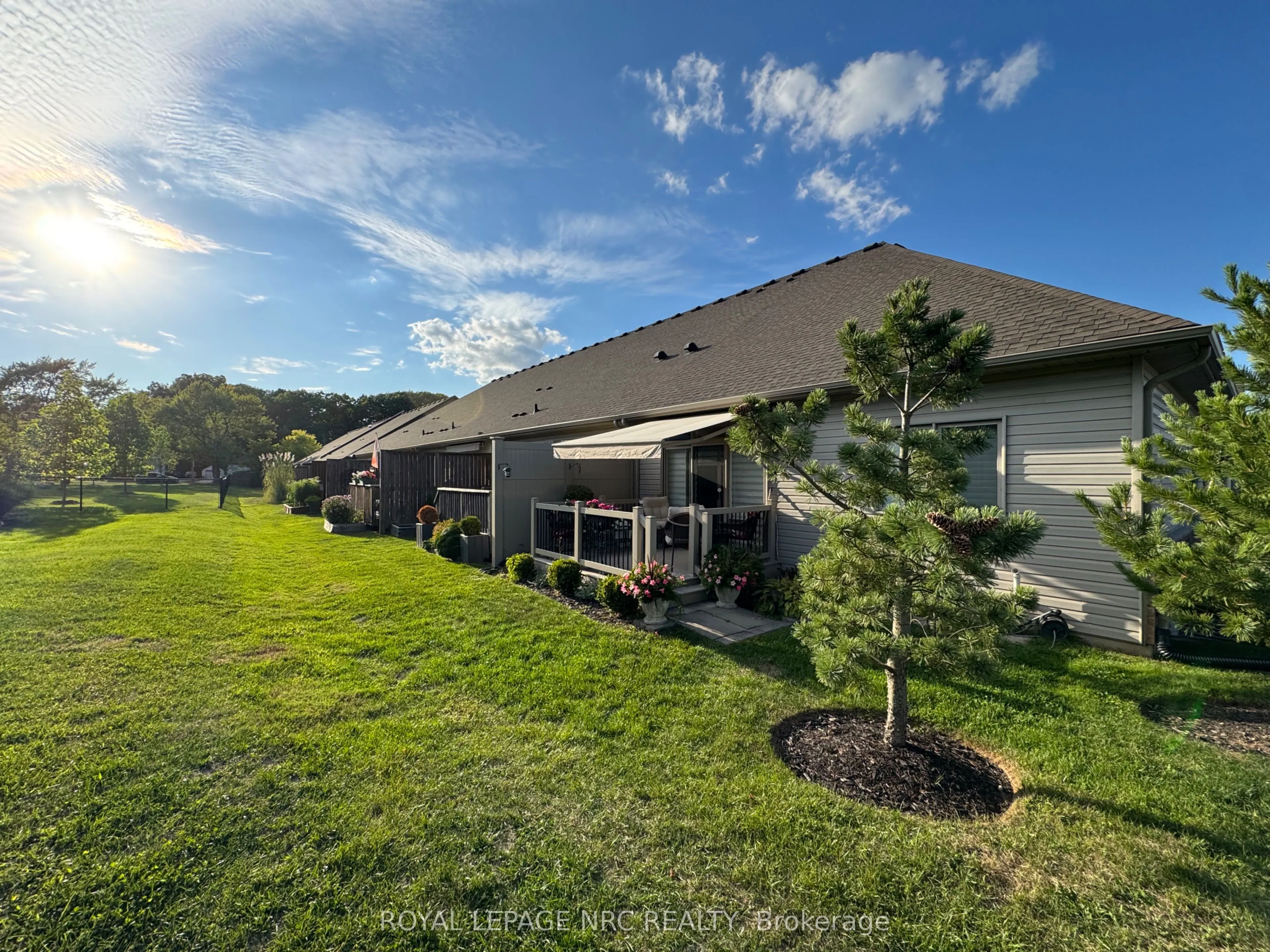 5490 Prince Edward Avenue, #7