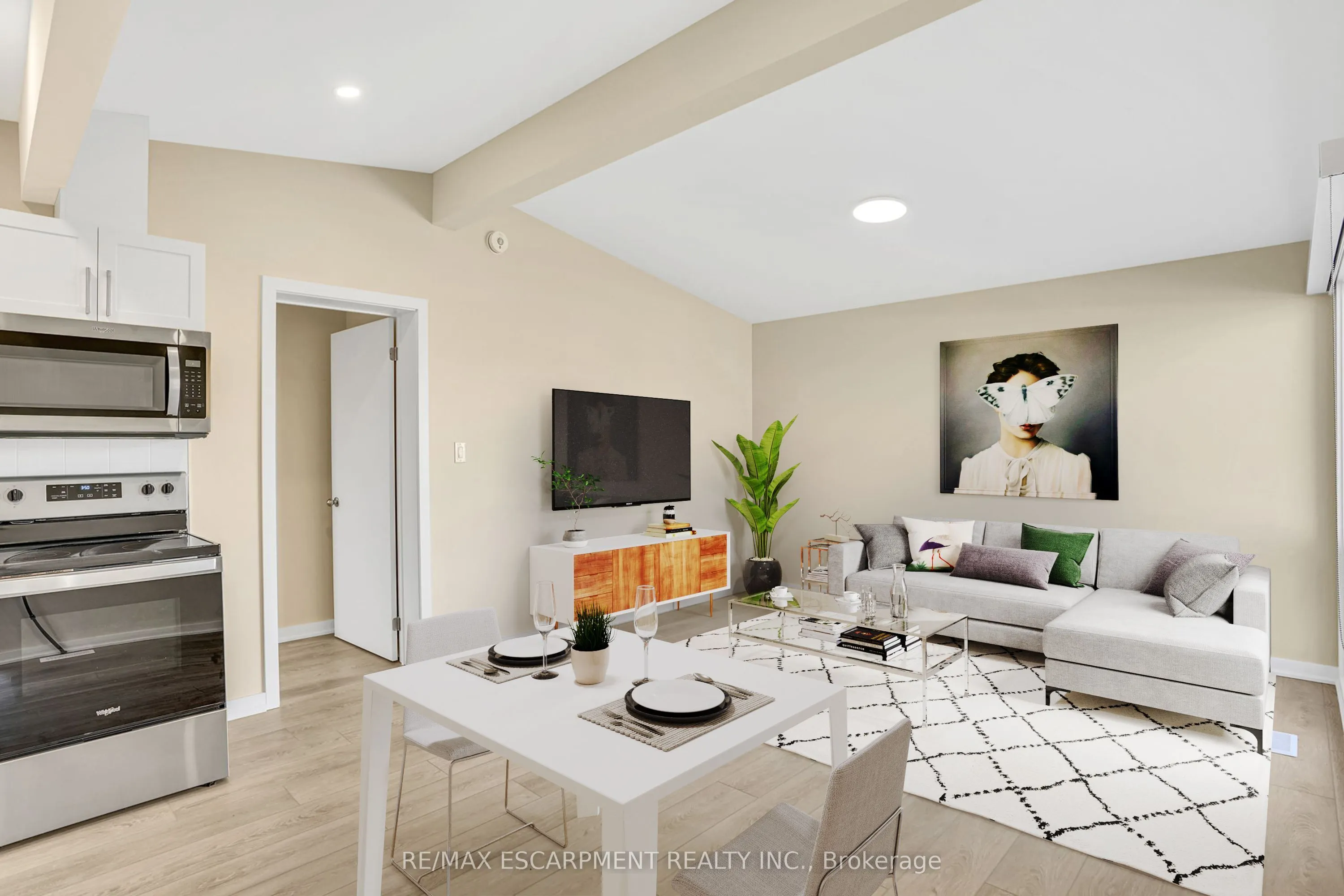 782 Mohawk Road E, #A