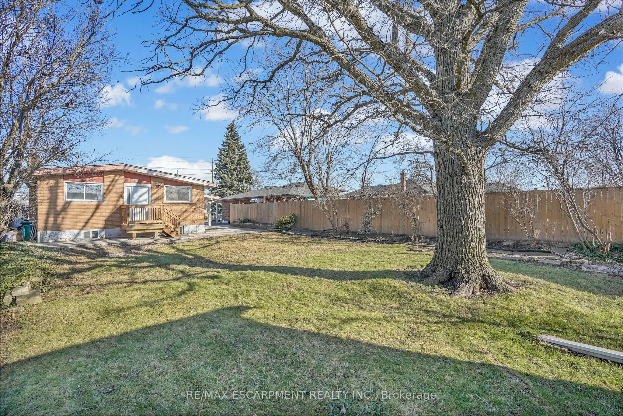 782 Mohawk Road E, #A