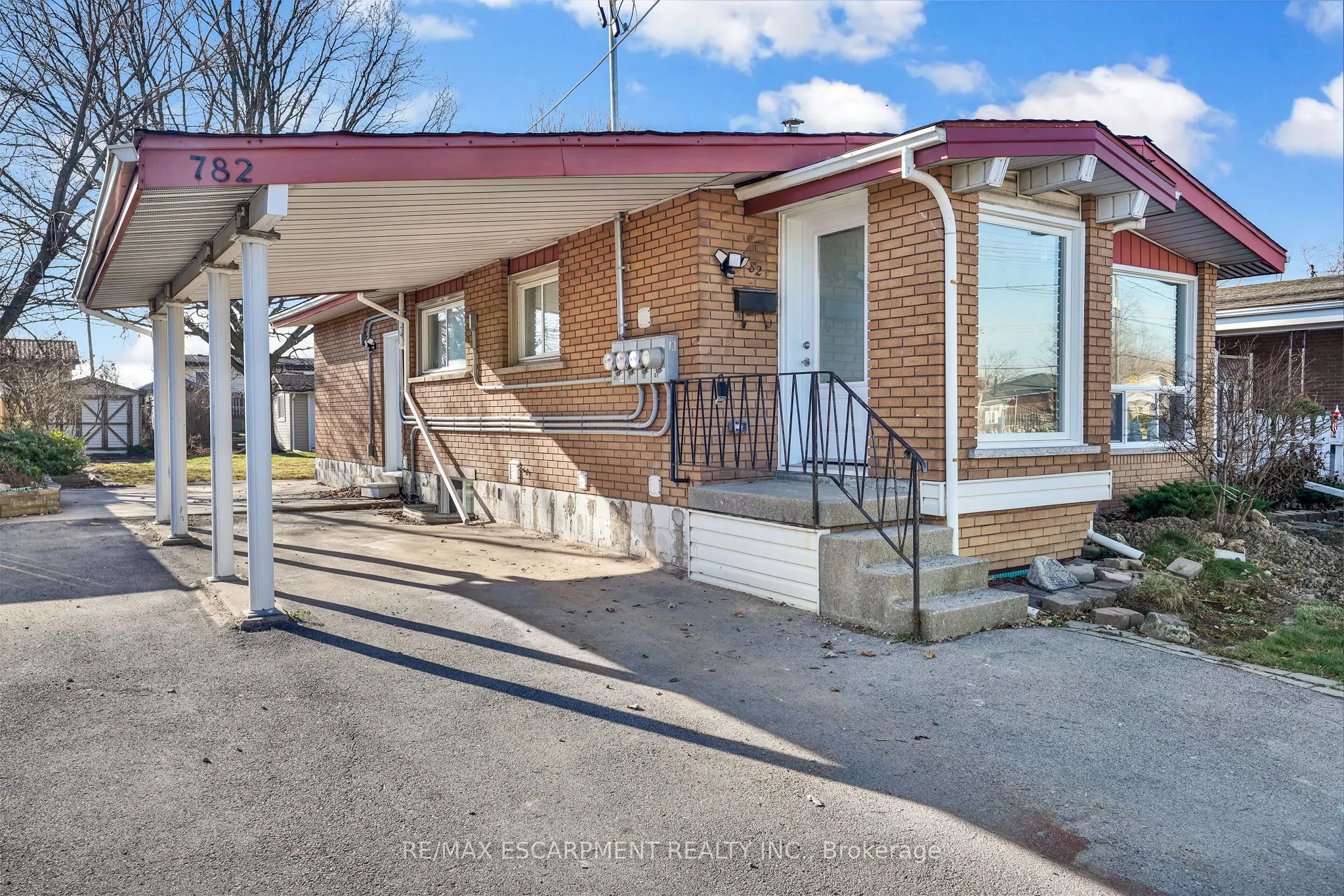 782 Mohawk Road E, #A