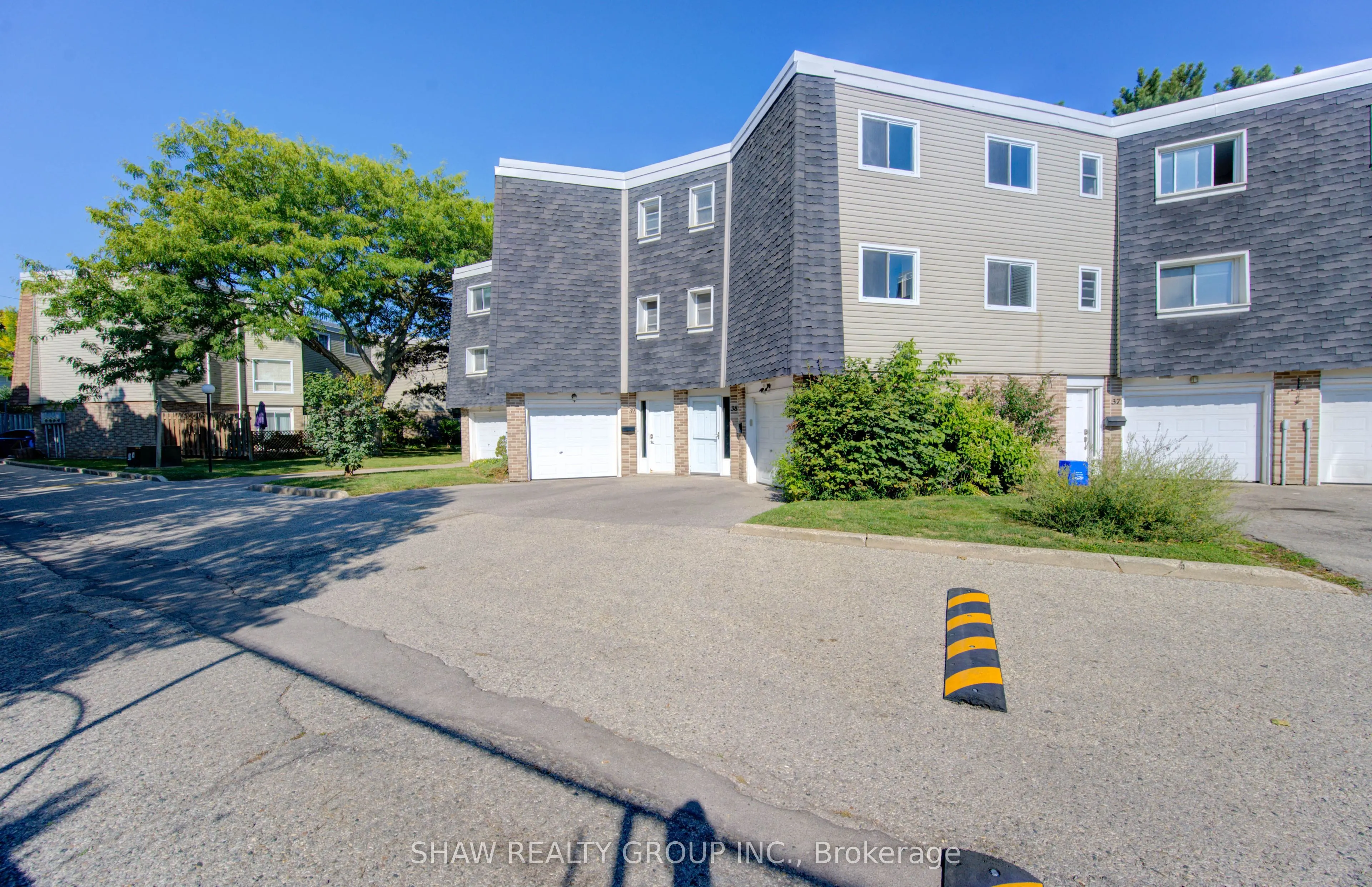 60 Elmsdale Drive, #38