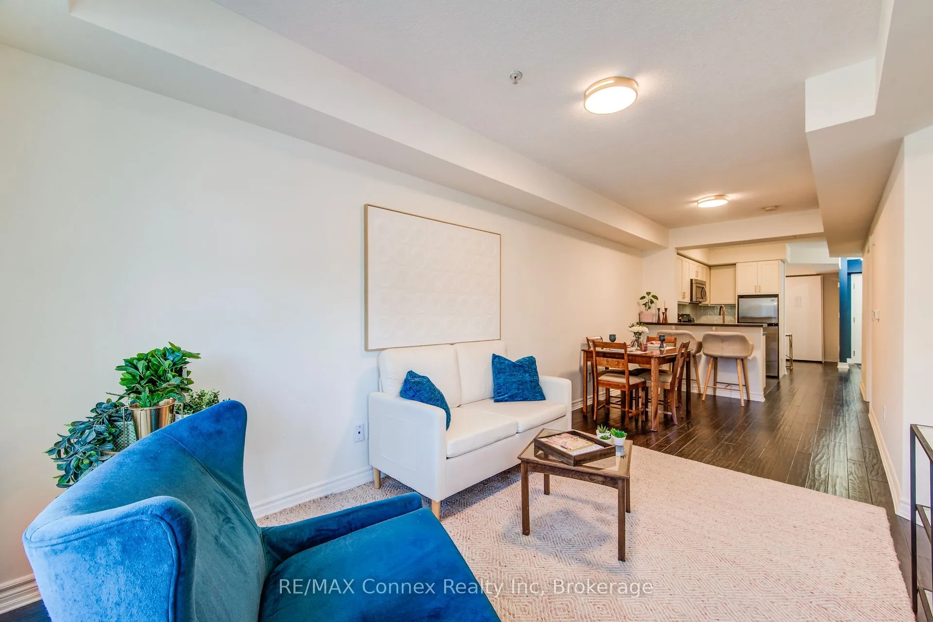 245 Scotland Street, #214