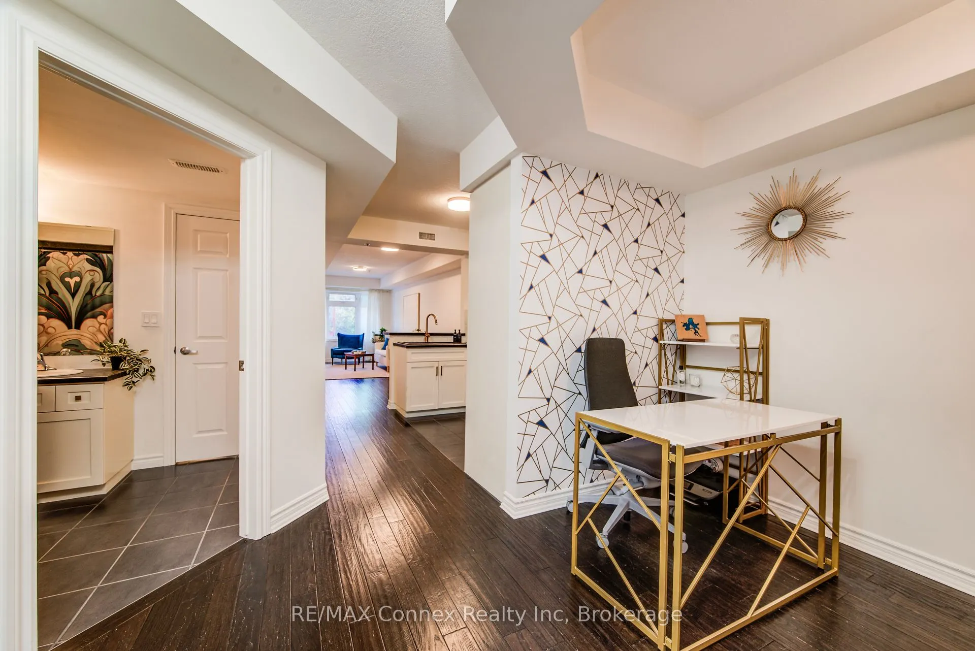 245 Scotland Street, #214
