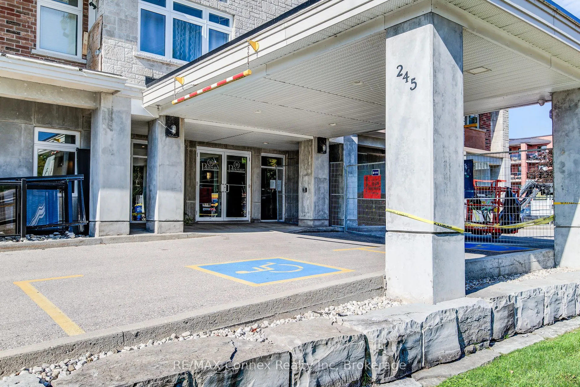 245 Scotland Street, #214