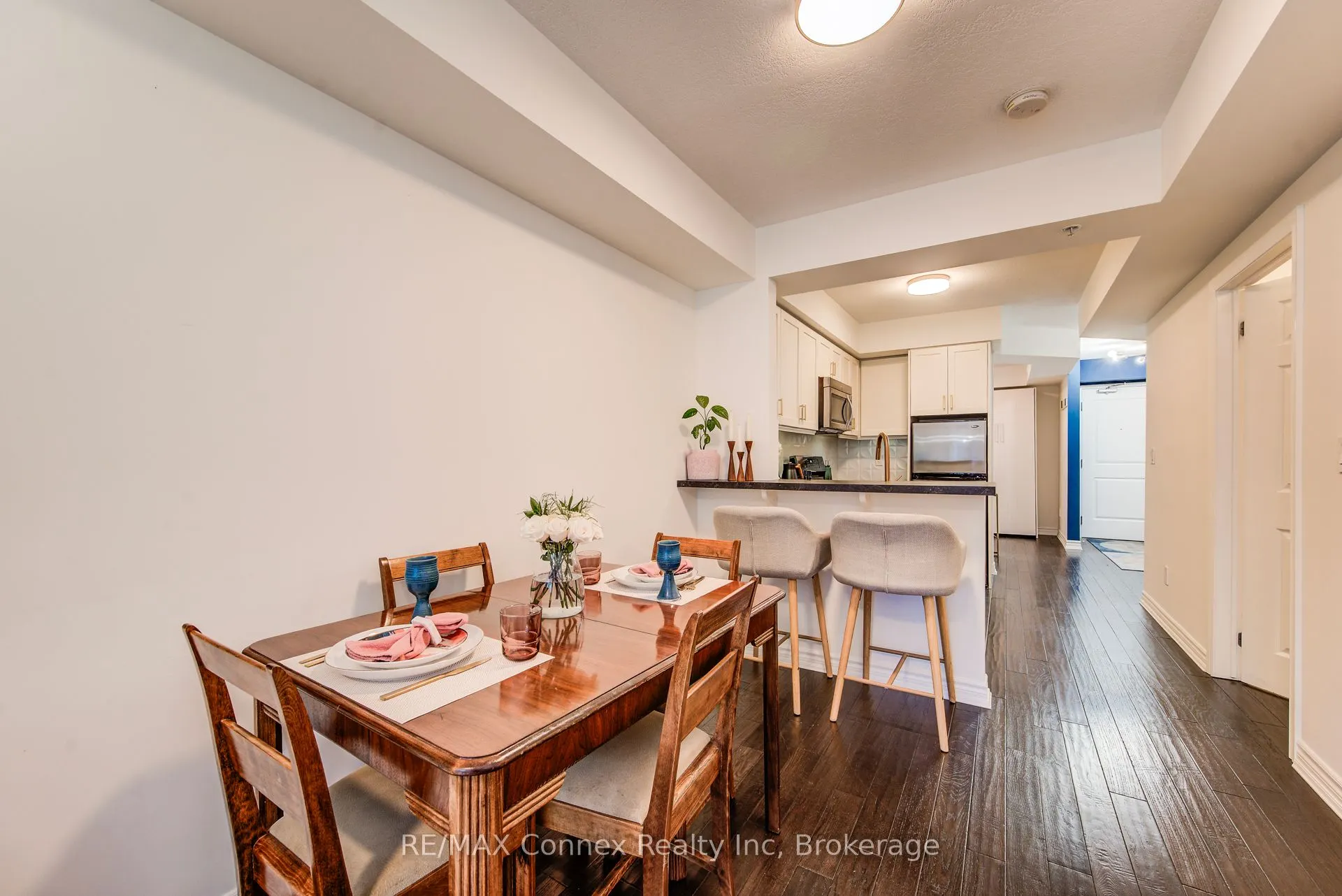 245 Scotland Street, #214