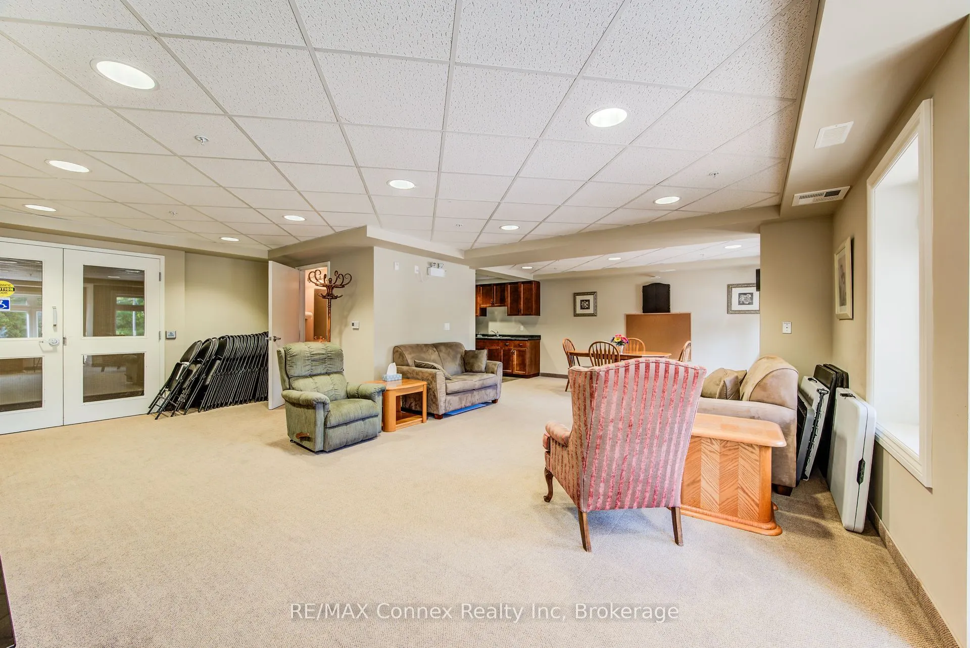 245 Scotland Street, #214