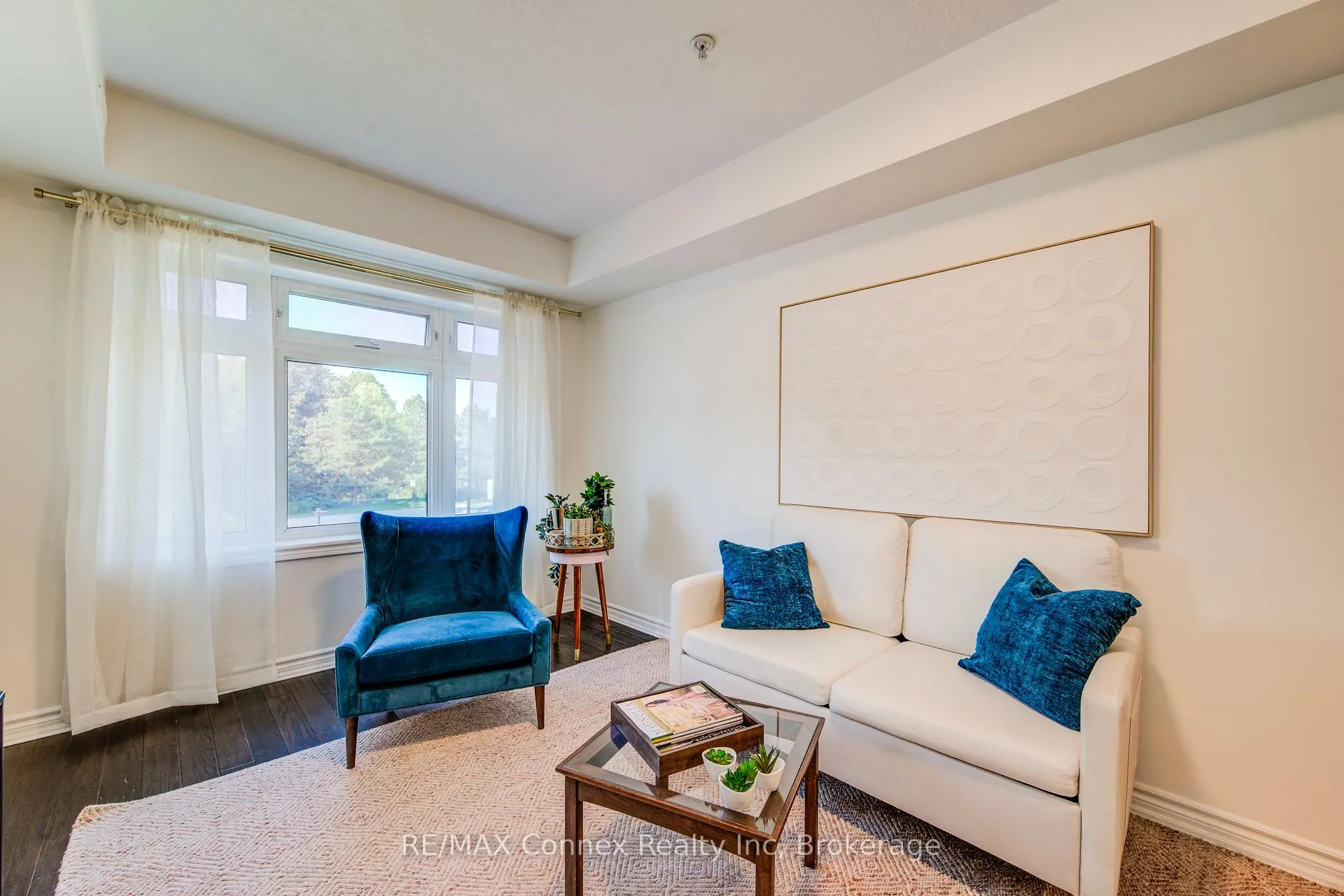 245 Scotland Street, #214