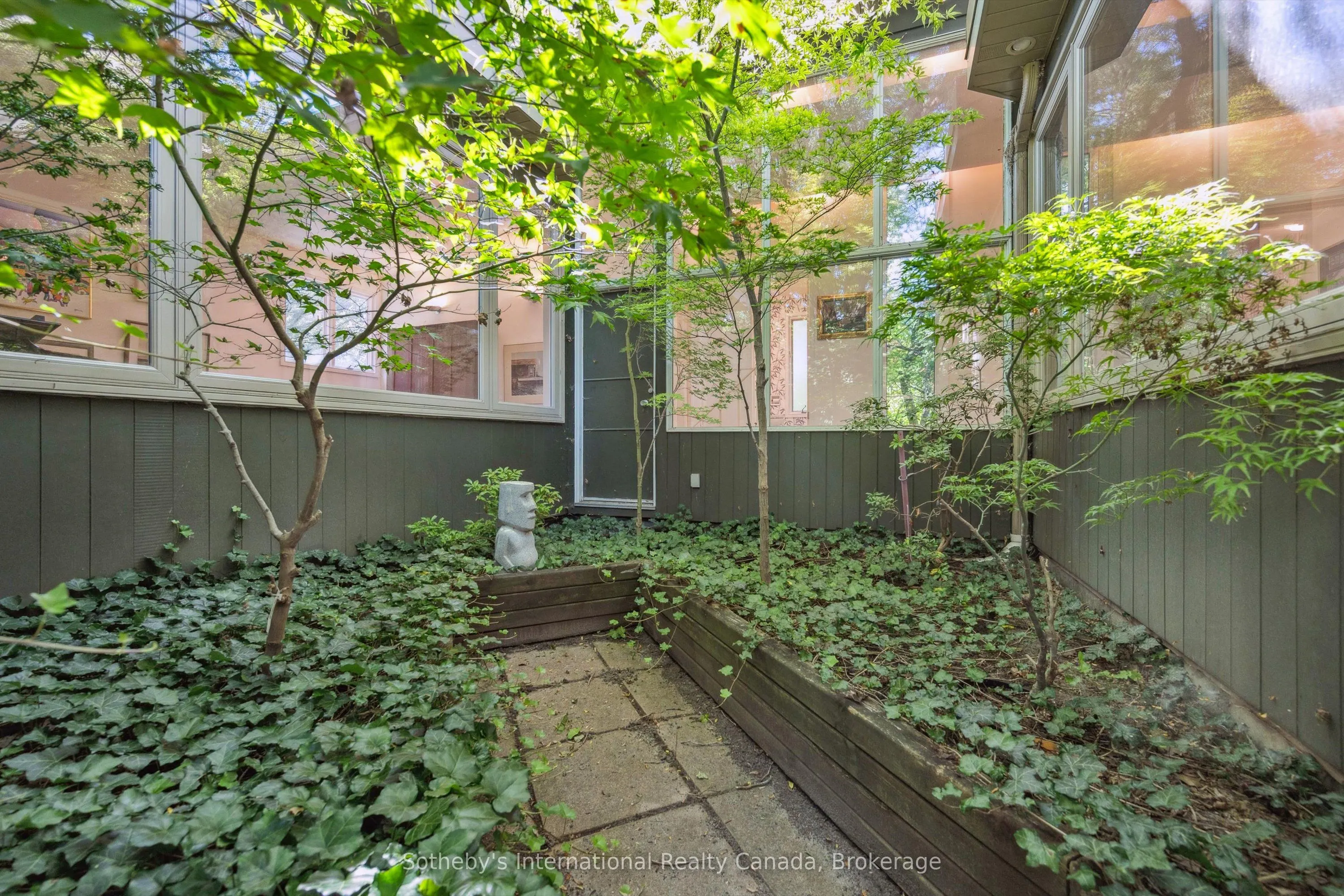 348 Browning Place
