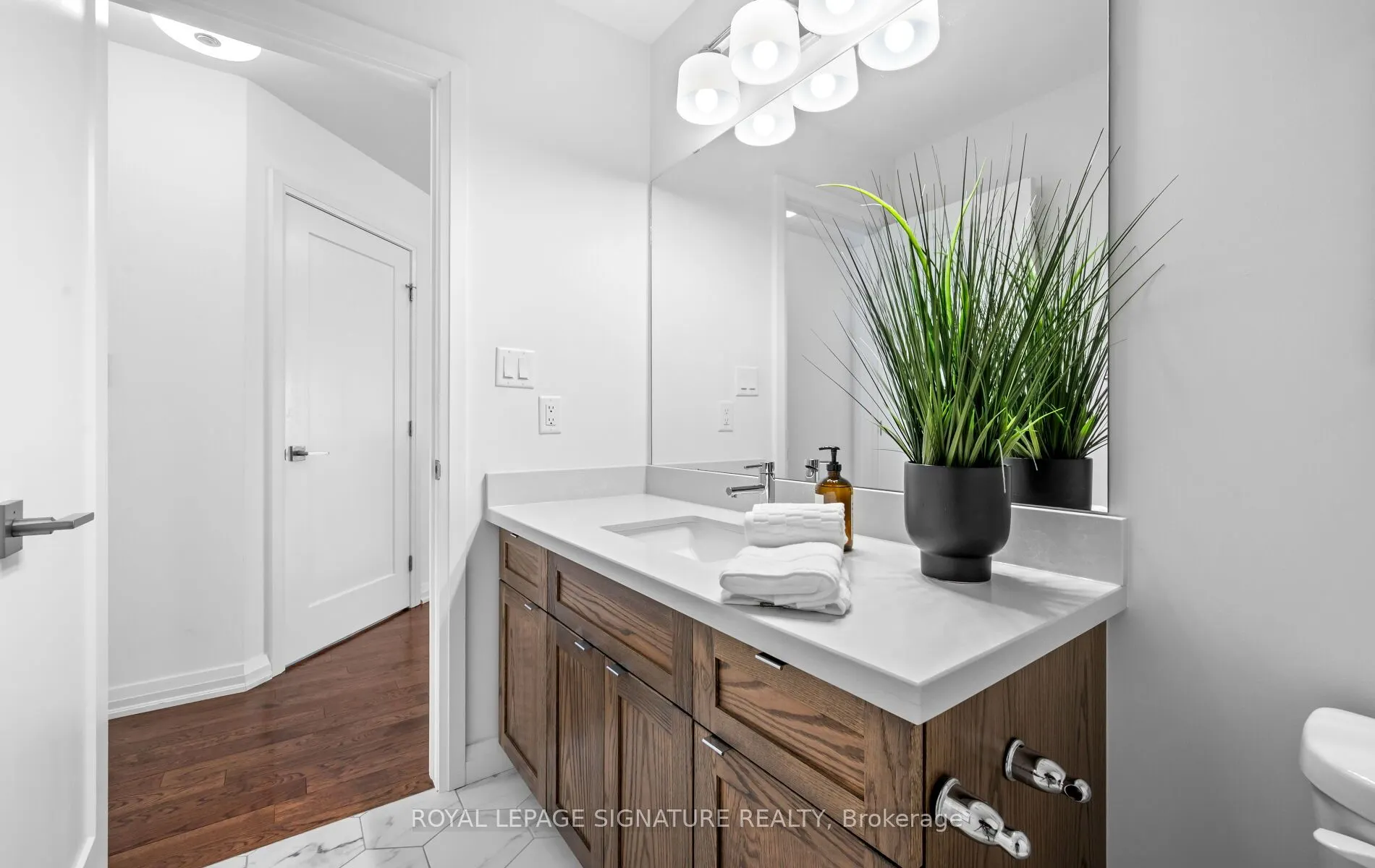 35 Midhurst Heights, #22