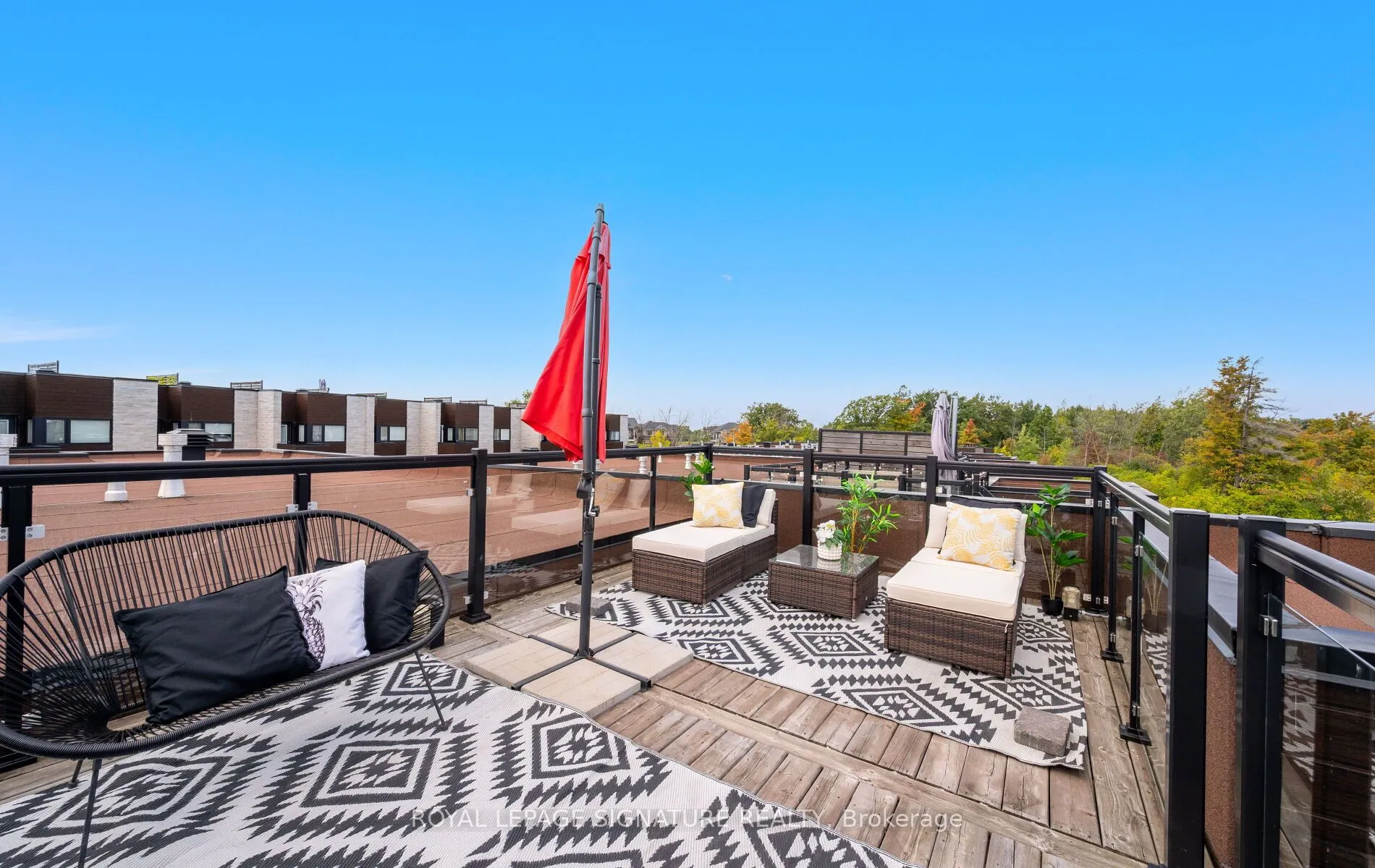 35 Midhurst Heights, #22