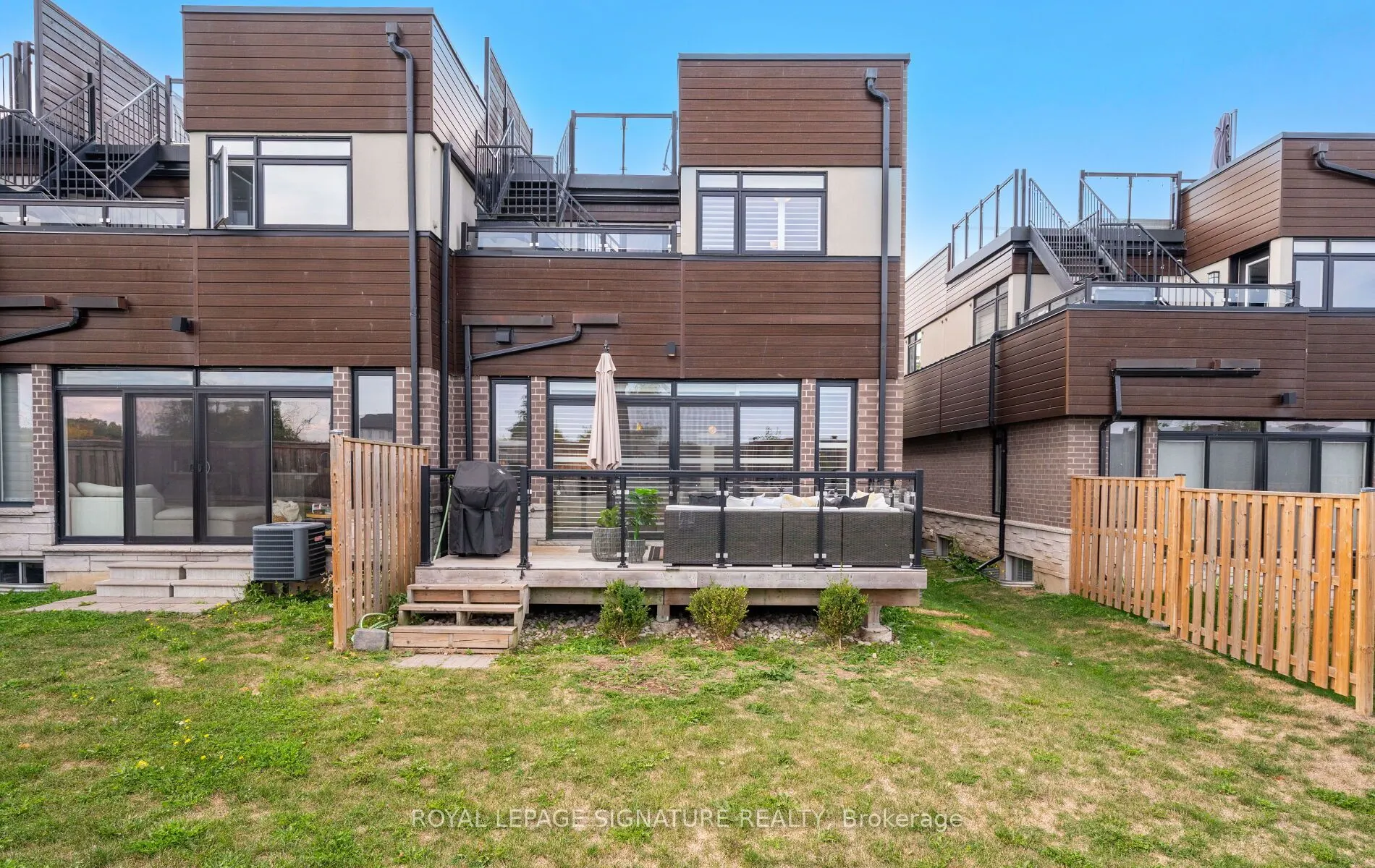 35 Midhurst Heights, #22