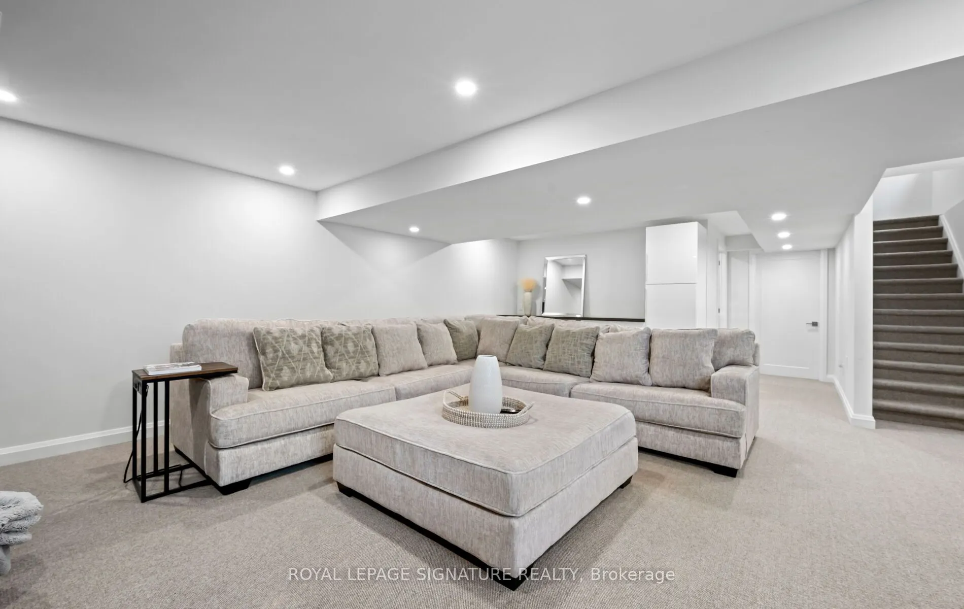 35 Midhurst Heights, #22