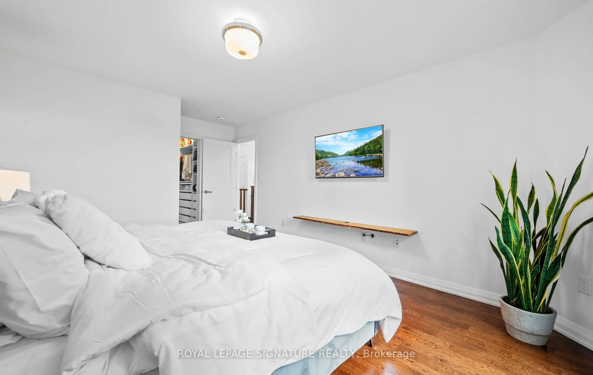 35 Midhurst Heights, #22