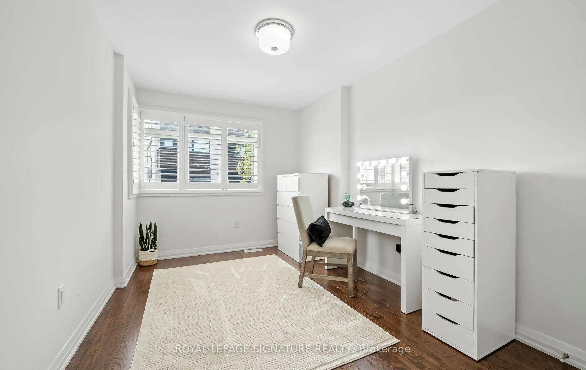 35 Midhurst Heights, #22