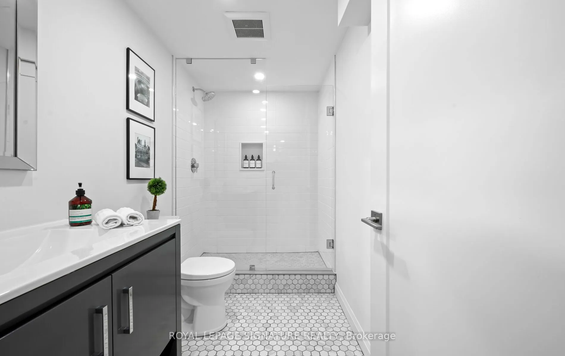 35 Midhurst Heights, #22