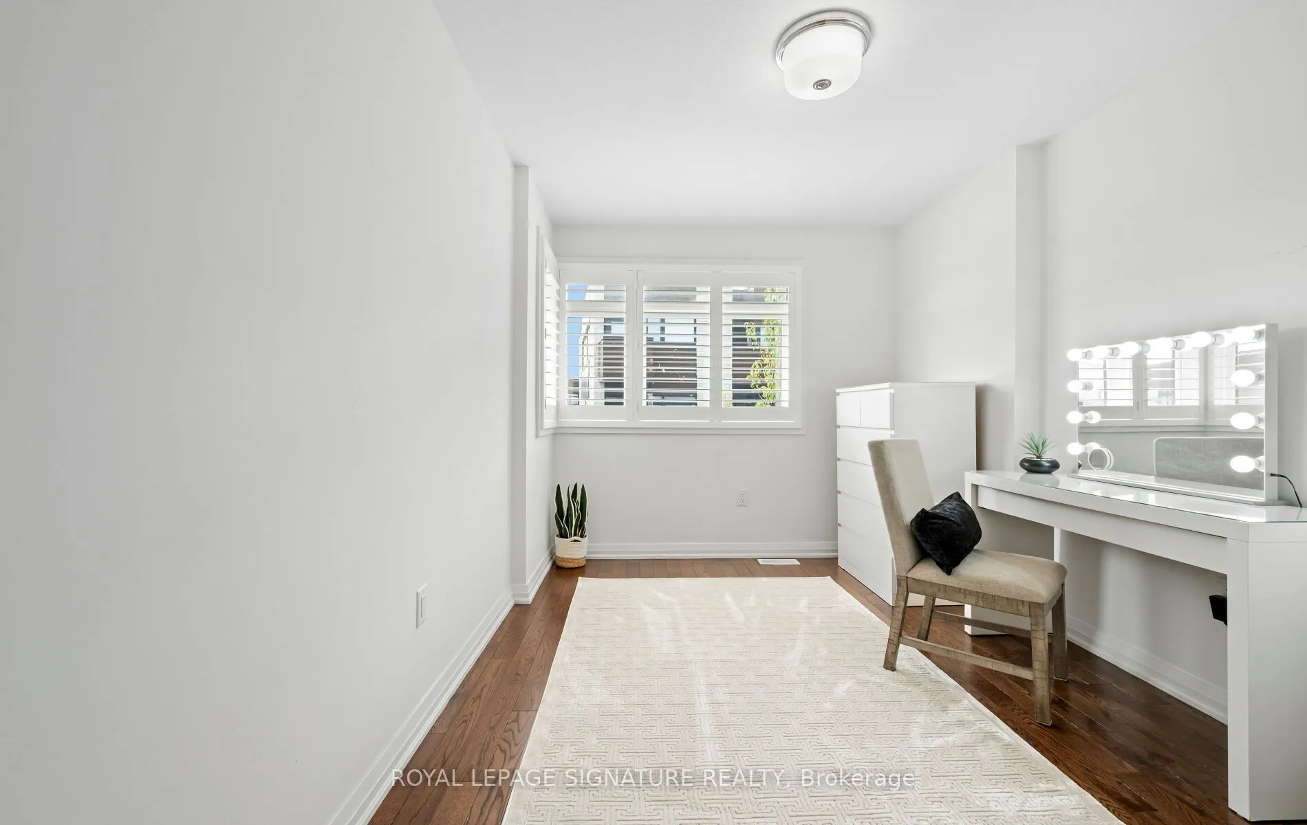 35 Midhurst Heights, #22