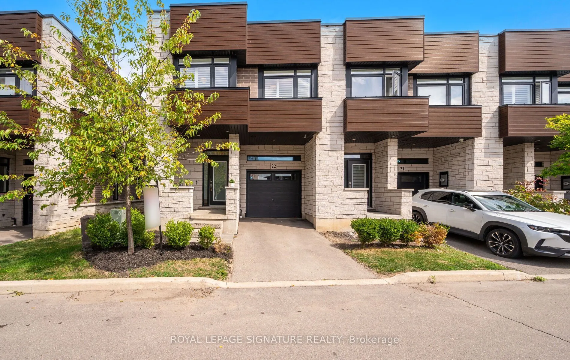 35 Midhurst Heights, #22