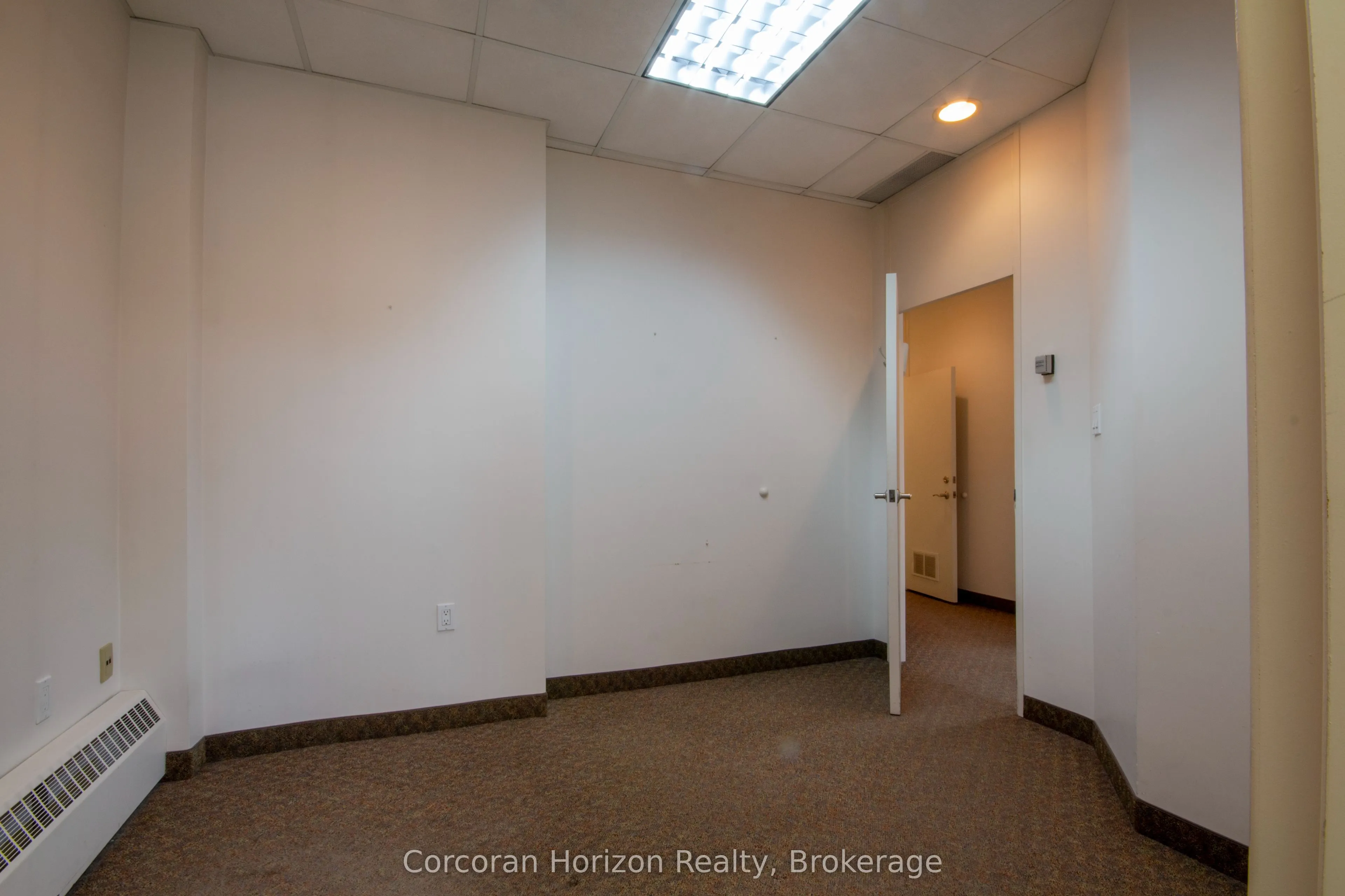 200 JAMES Street S, #101