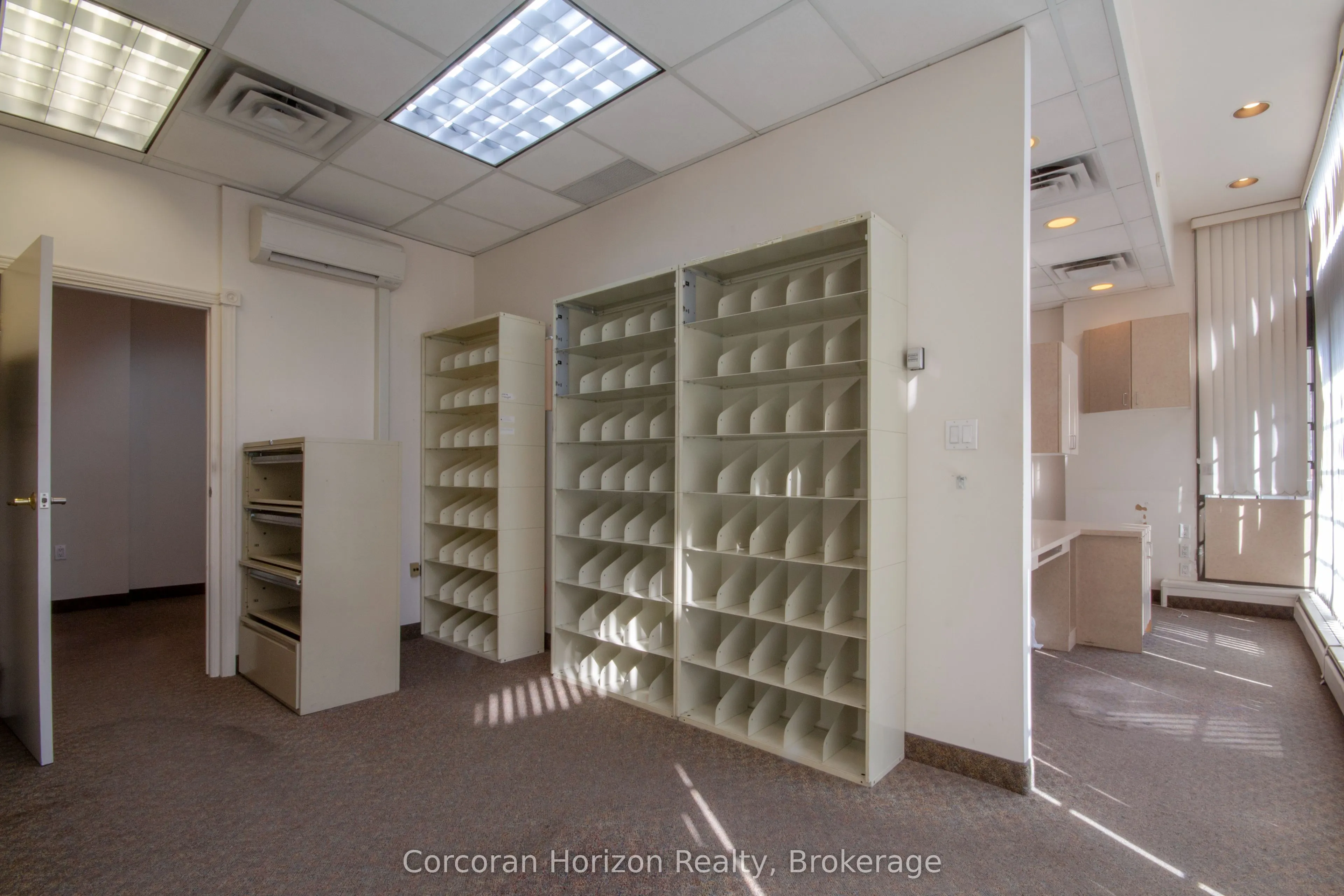 200 JAMES Street S, #101
