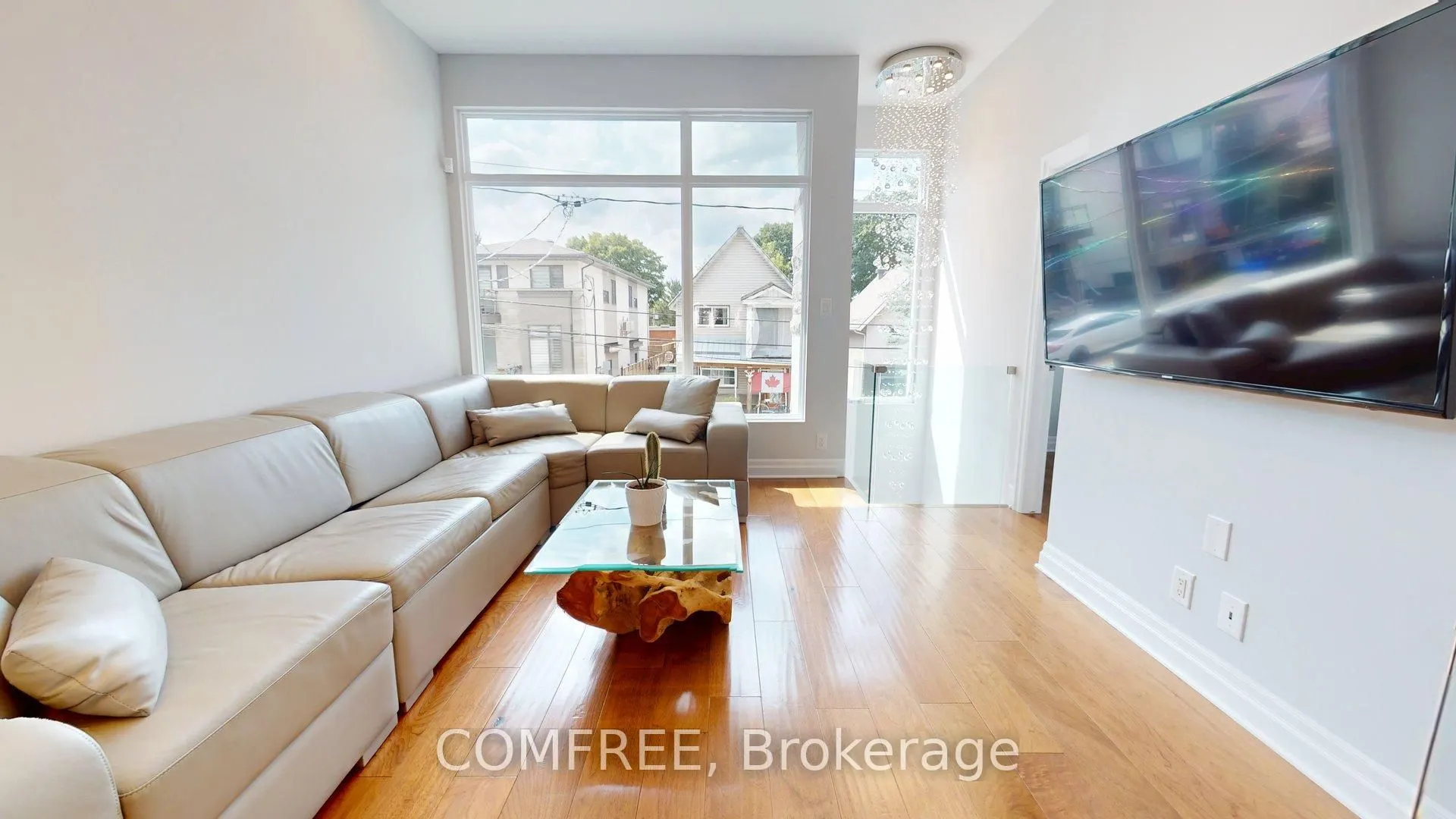 111 Sherbrooke Avenue