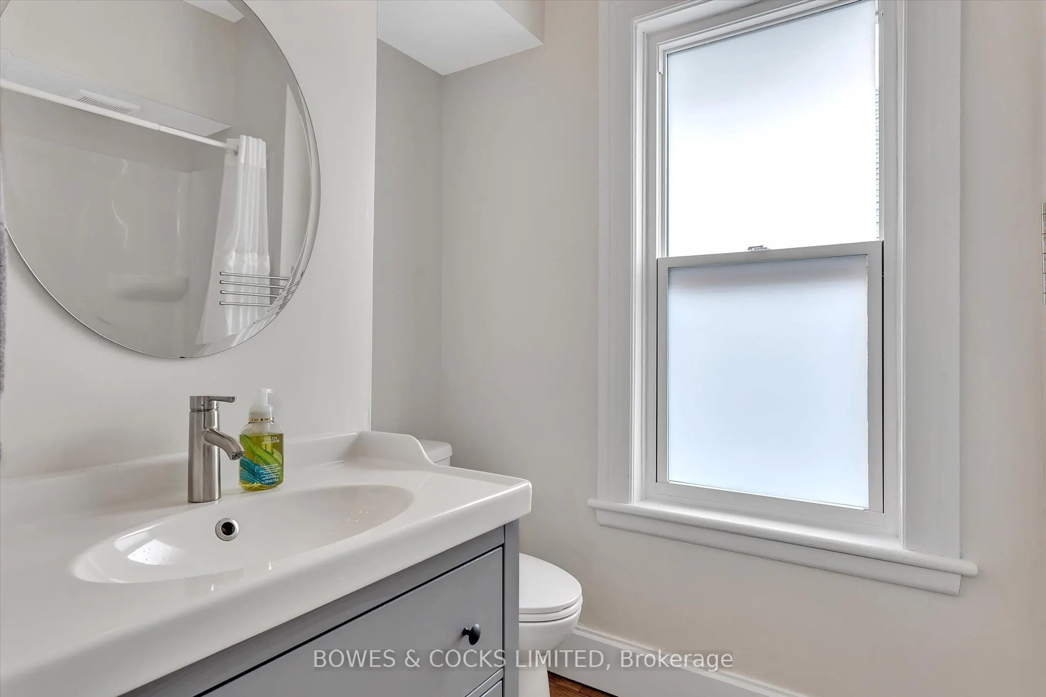 121 Durham Street W