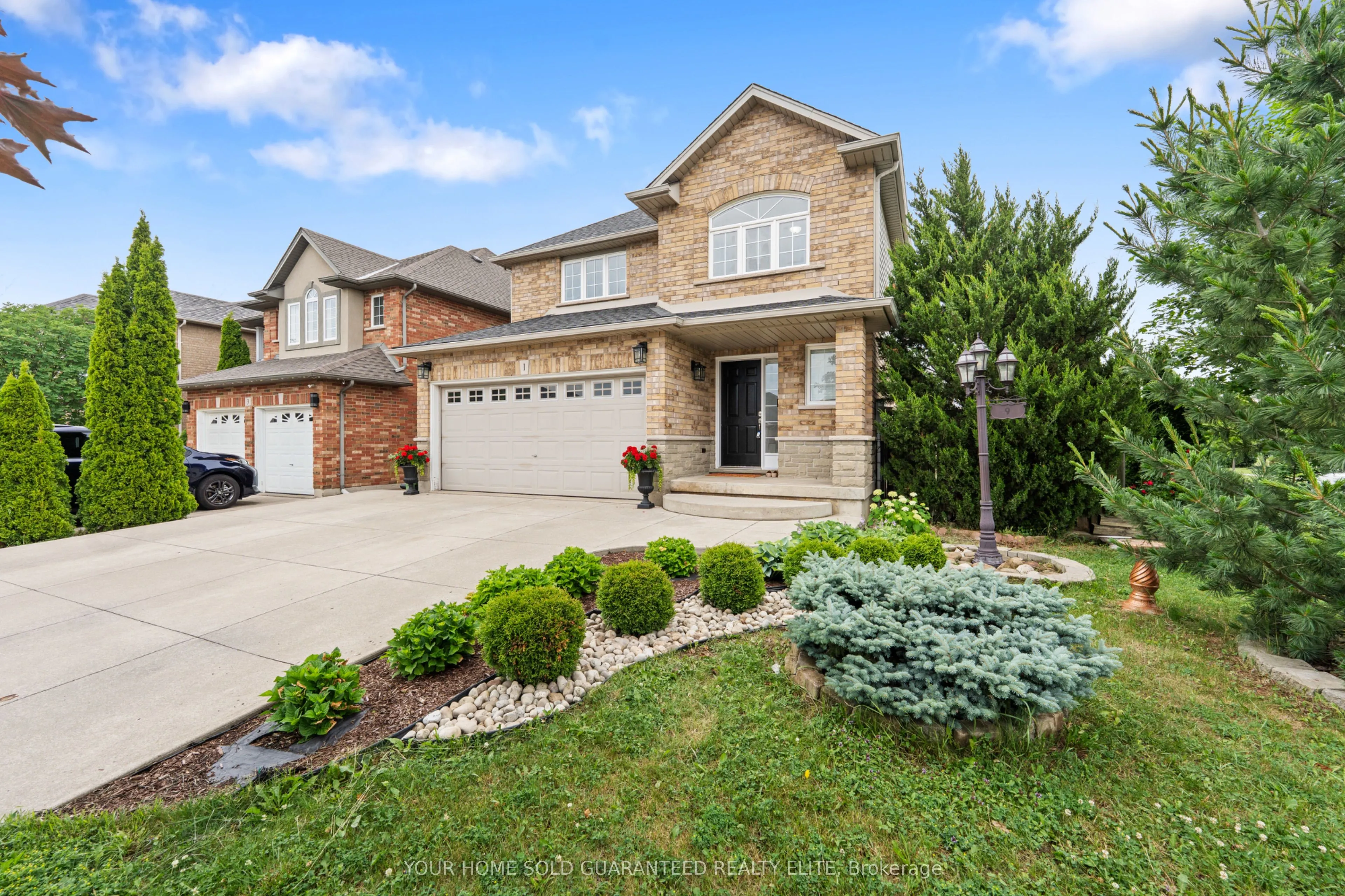 1 Hillcroft Drive