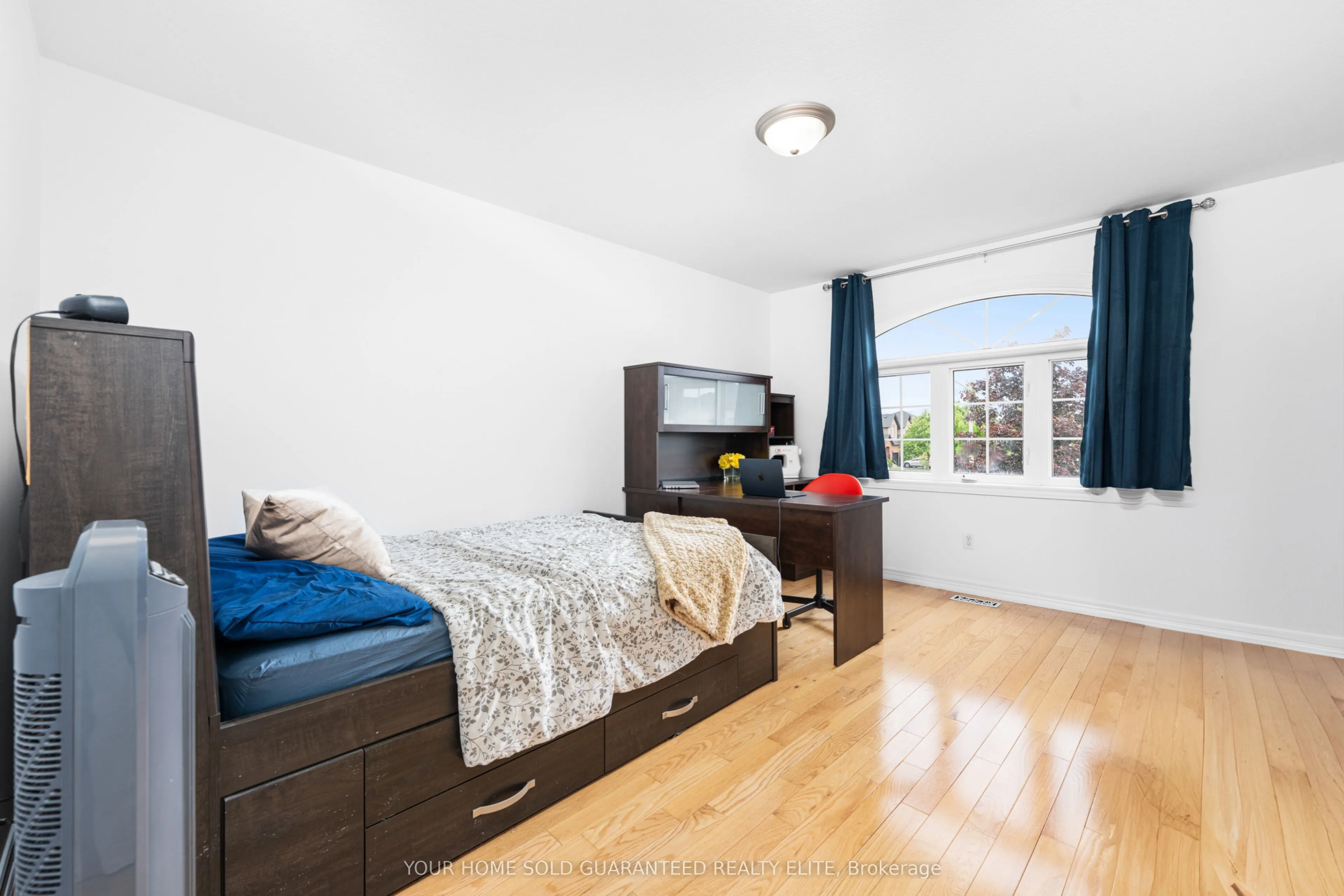 1 Hillcroft Drive