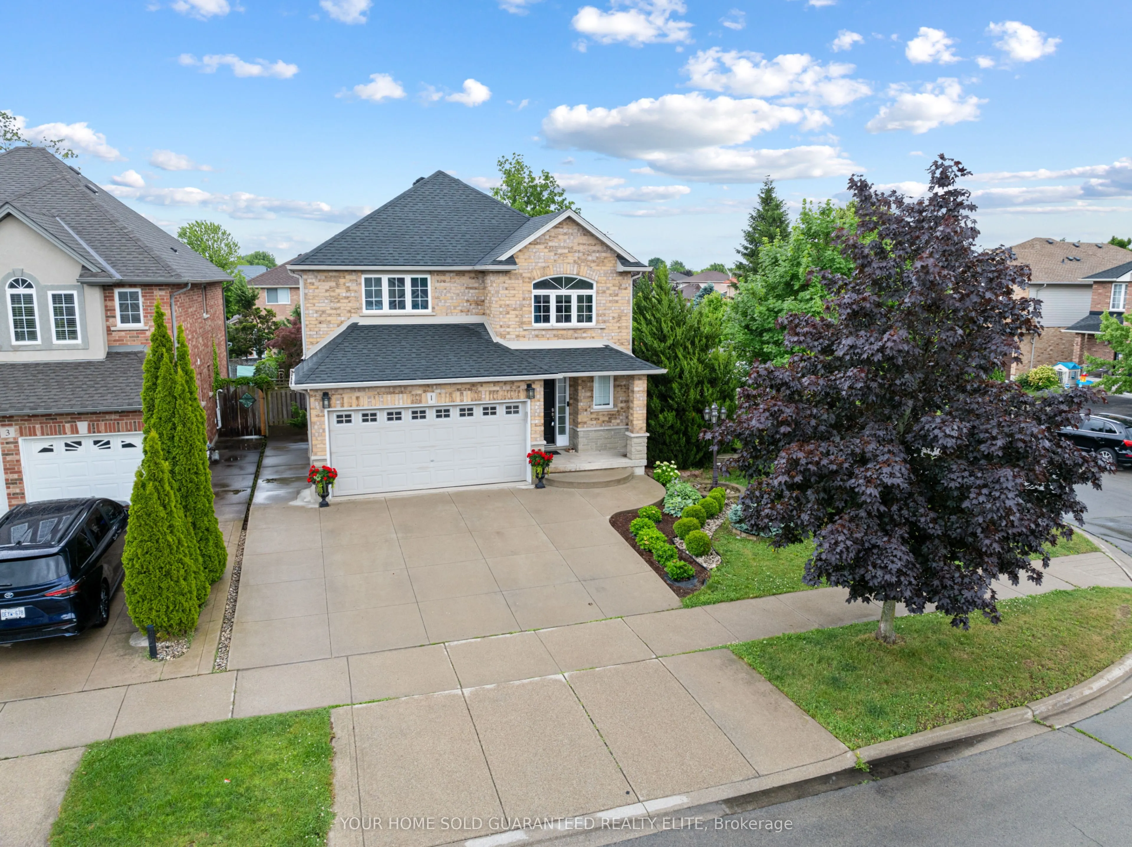 1 Hillcroft Drive