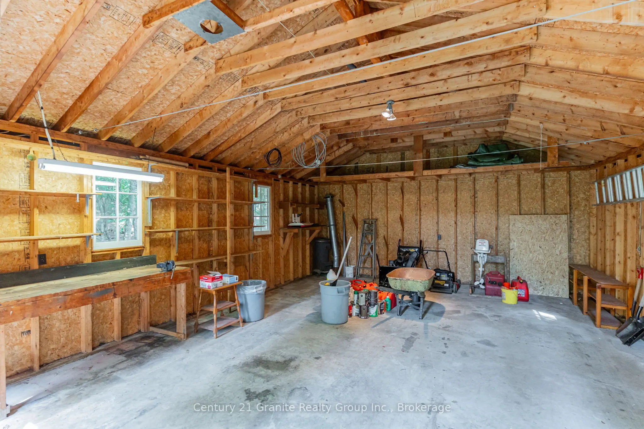 1100 Fairfield Bay Drive SW