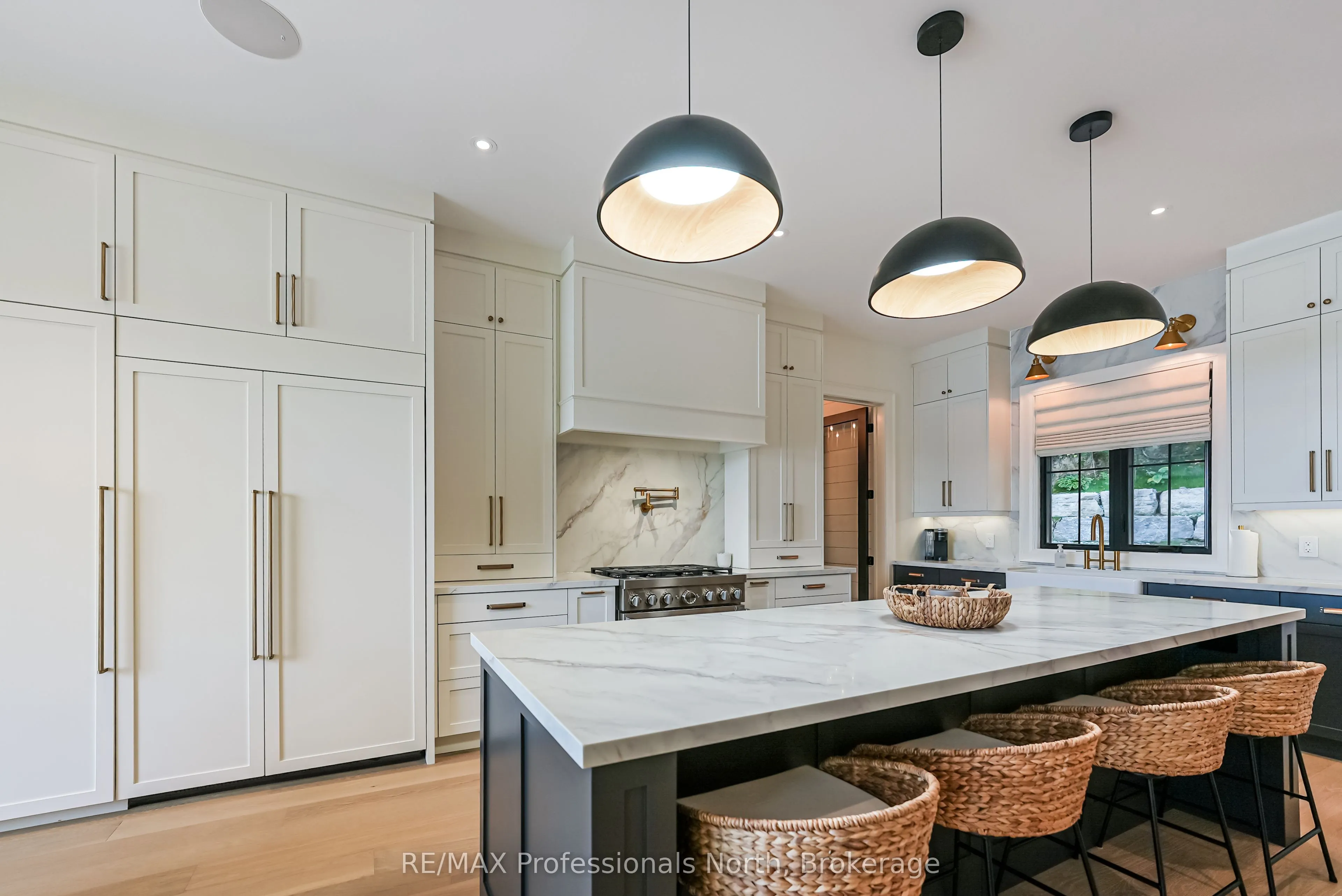 1015 Treasure Drive