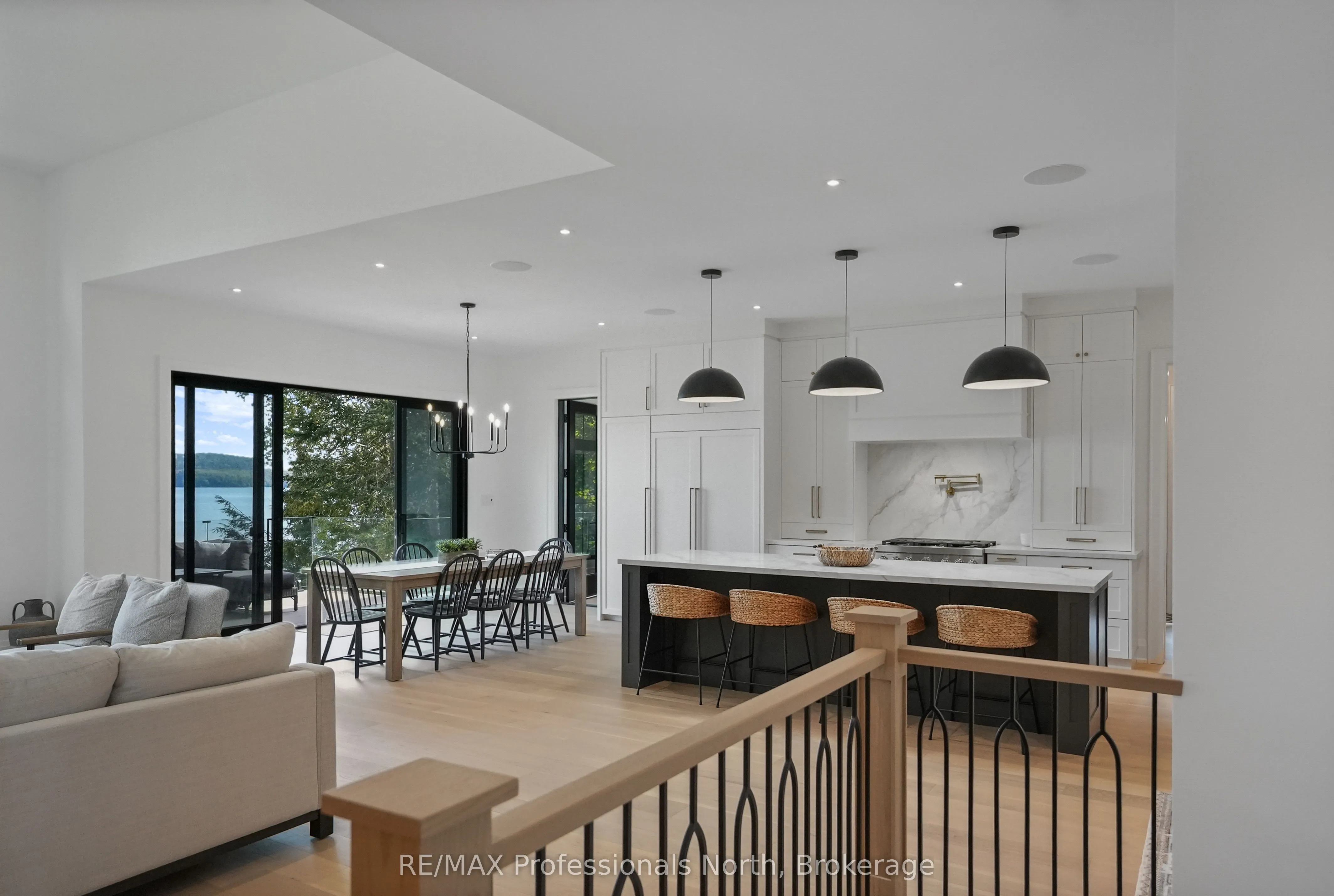 1015 Treasure Drive