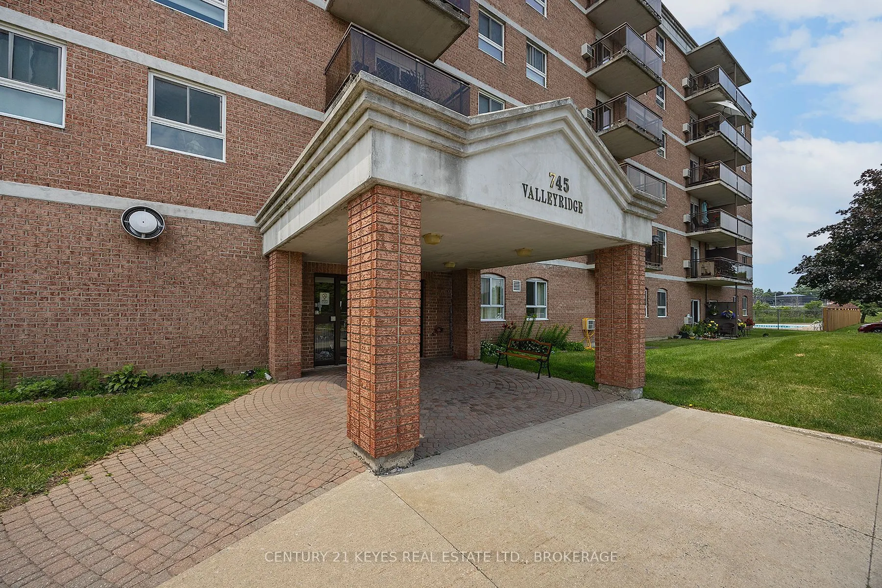 745 Davis Drive, #511
