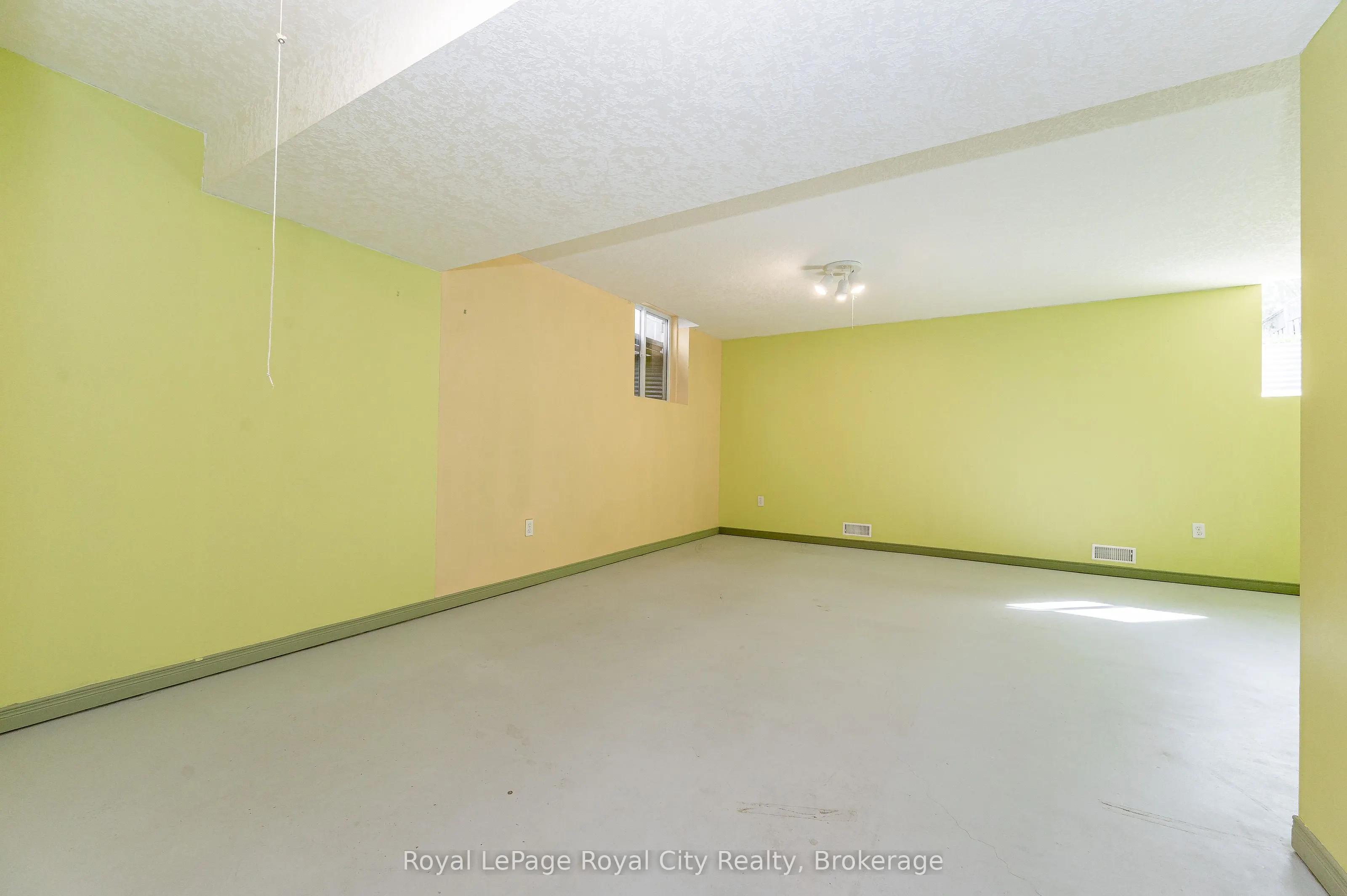 4 BRONWYN Place