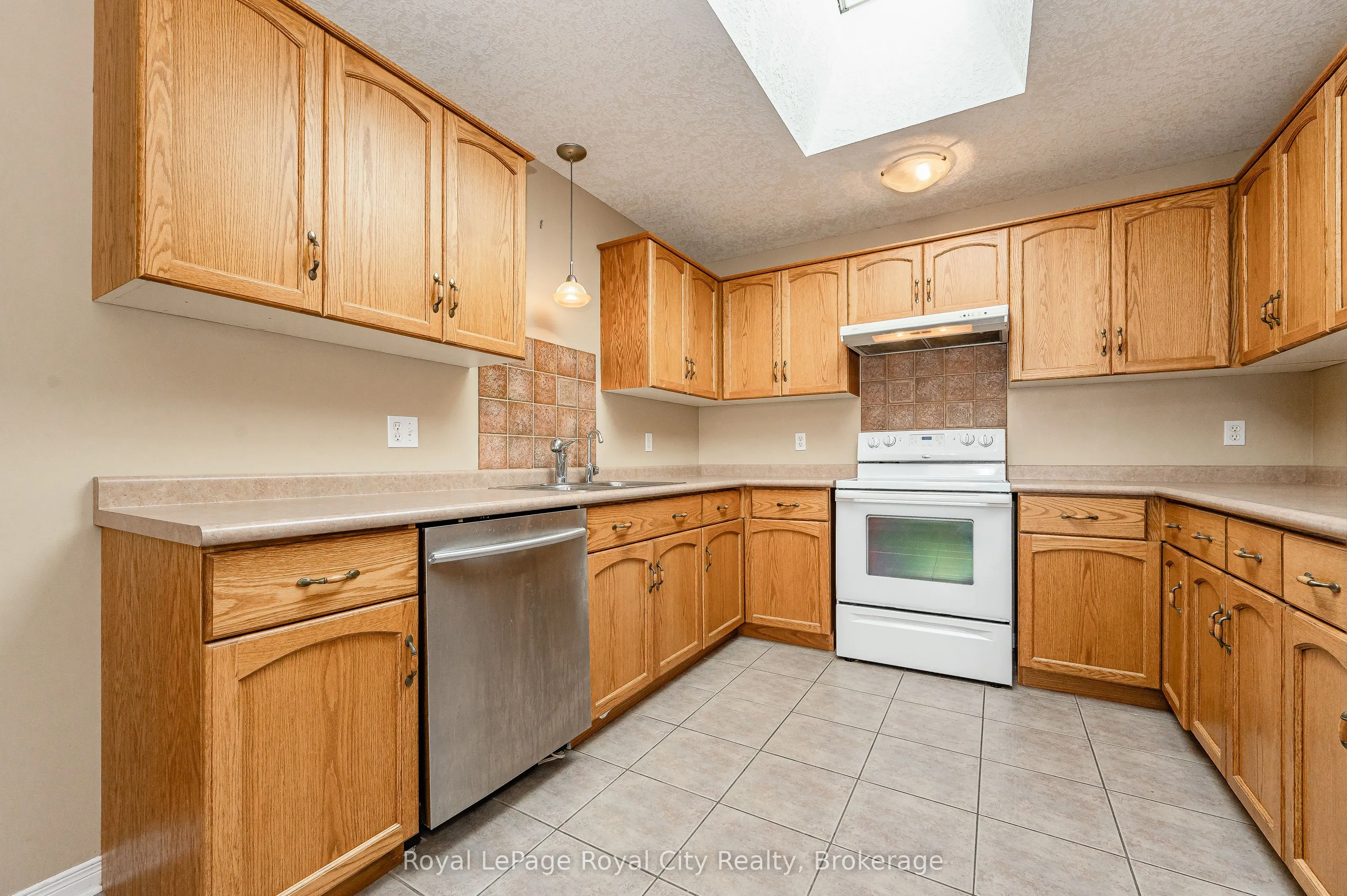 4 BRONWYN Place
